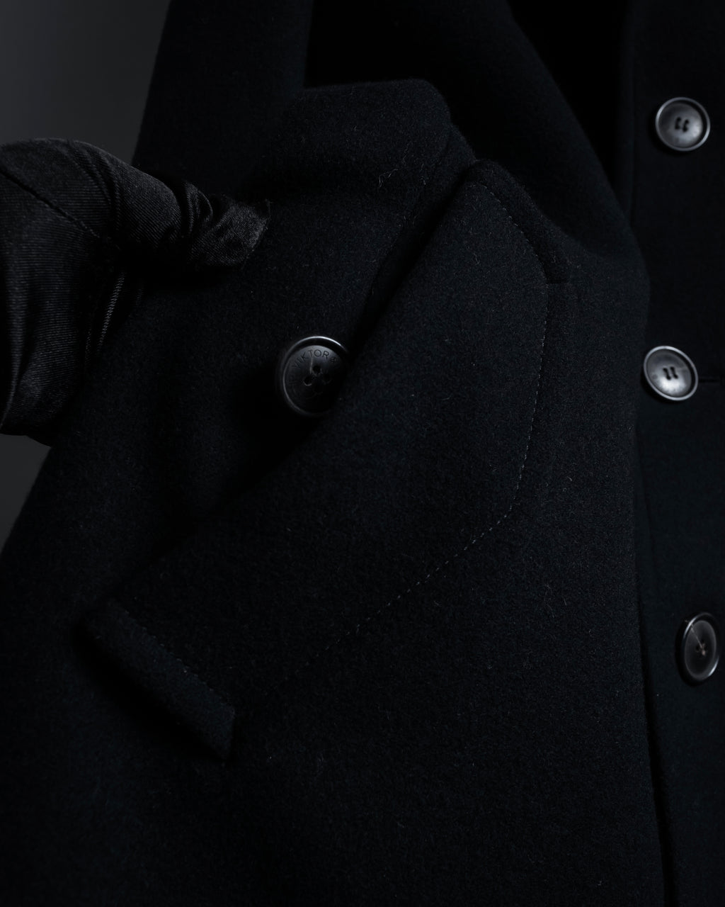 "VIKTOR&ROLF" Sculptural lapel melton coat