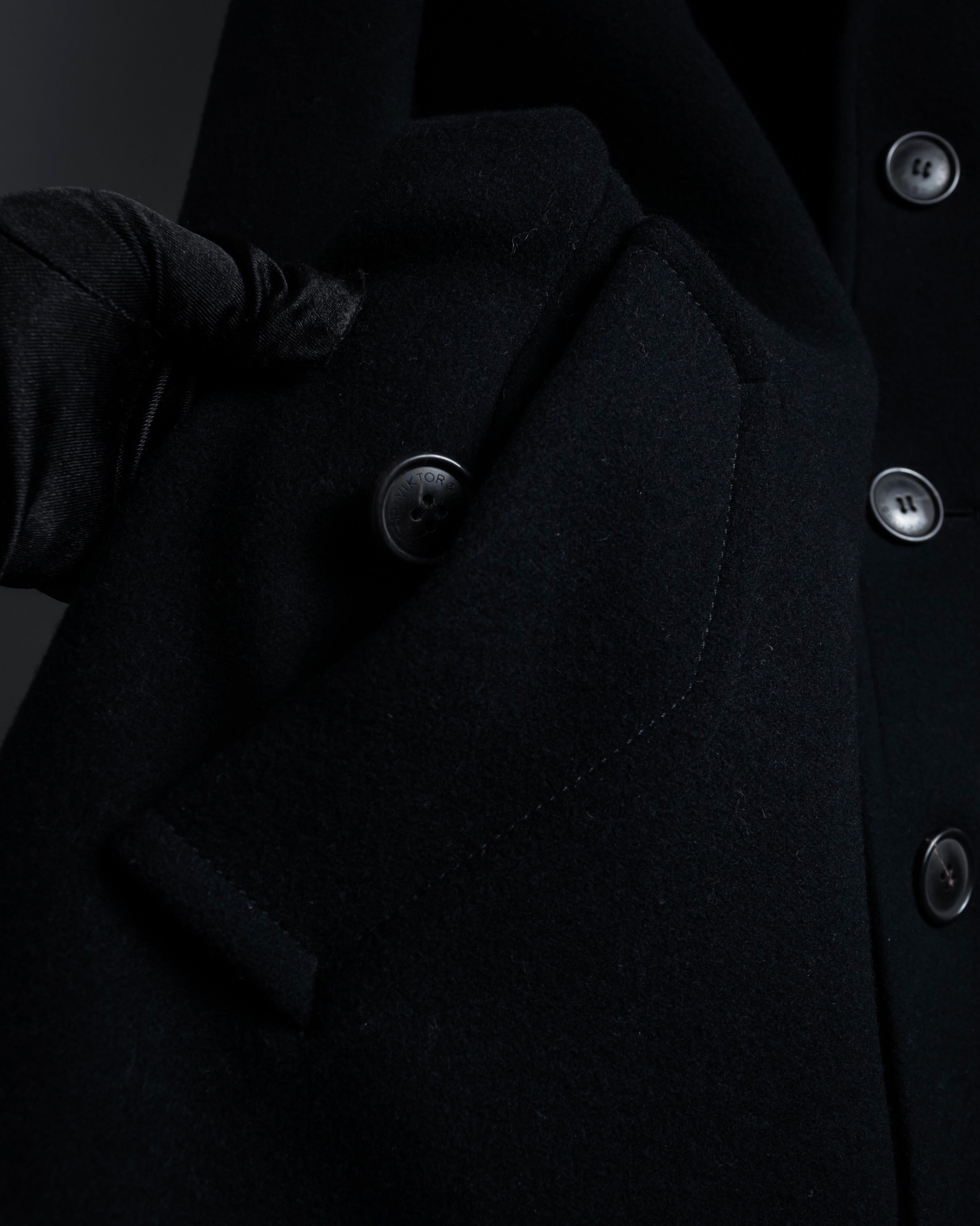 "VIKTOR&ROLF" Sculptural lapel melton coat
