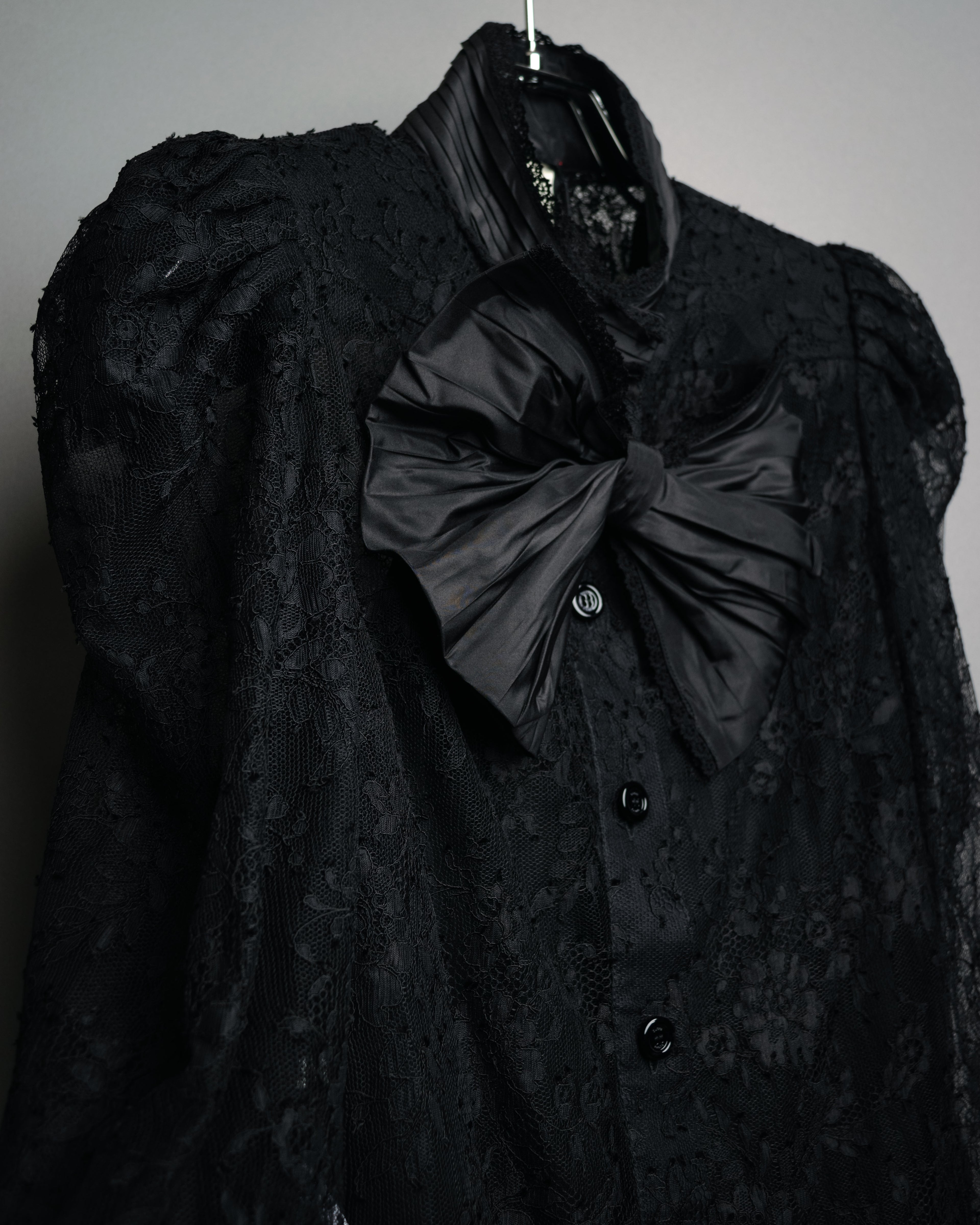 -SPECIAL- “GUCCI“ 2017-18 Fall winter lace bow blouse