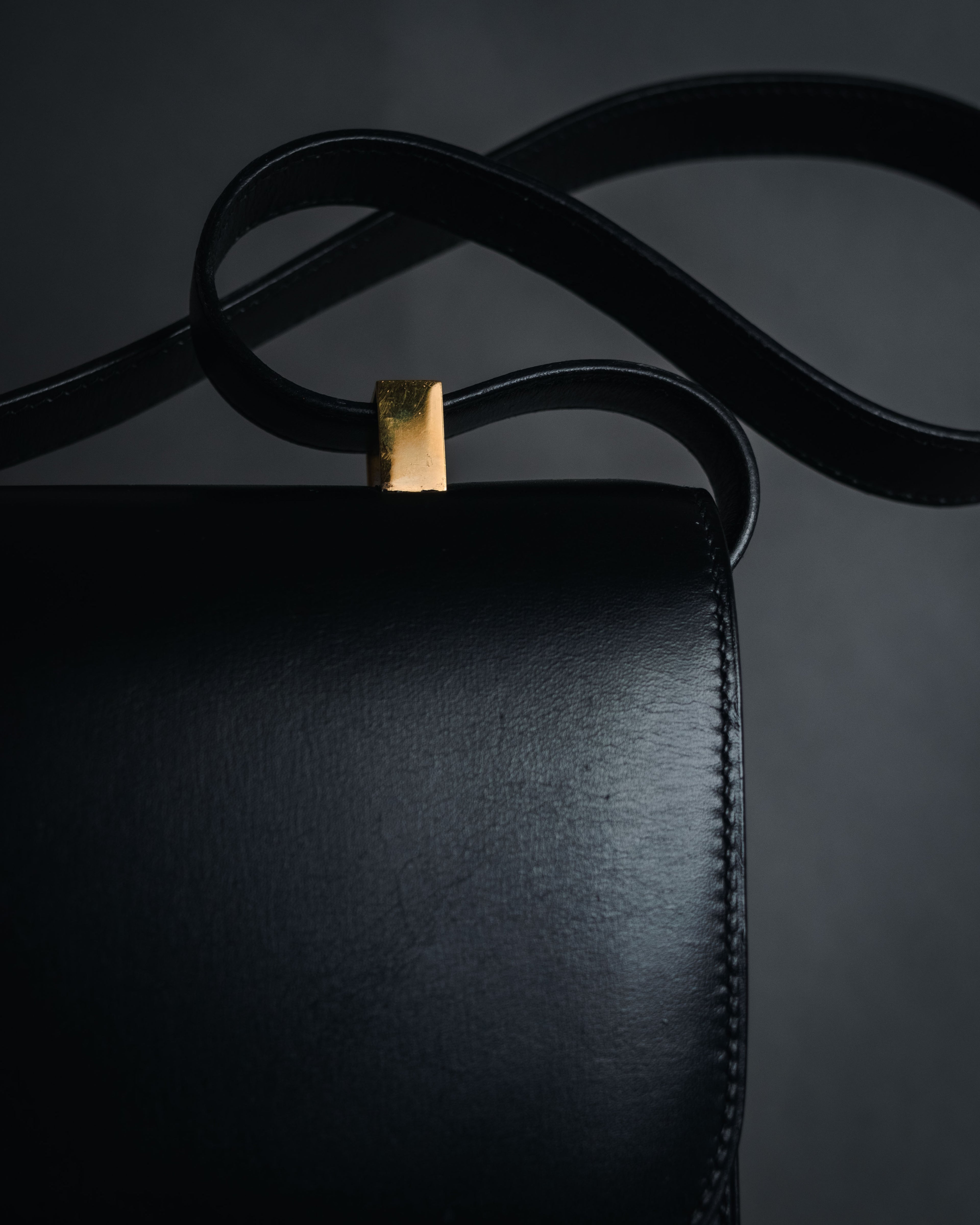 –SPECIAL– "HERMES" 90’s Box calf ring-lock accordion shoulder bag