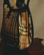 “Burberrys” 80’s-90’s Shadow horse check saddle shoulder bag