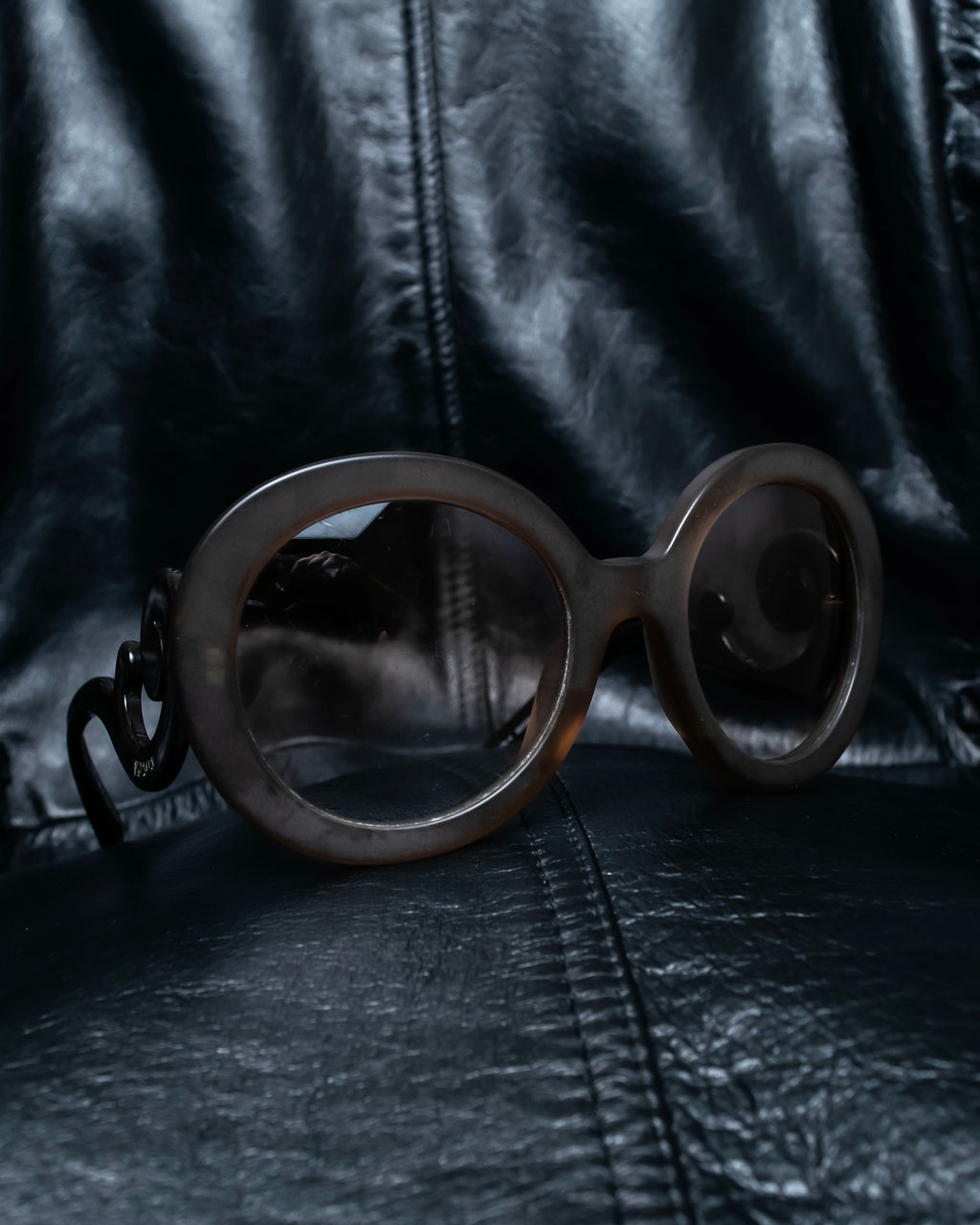 “PRADA” Minimalist Baroque black sunglasses