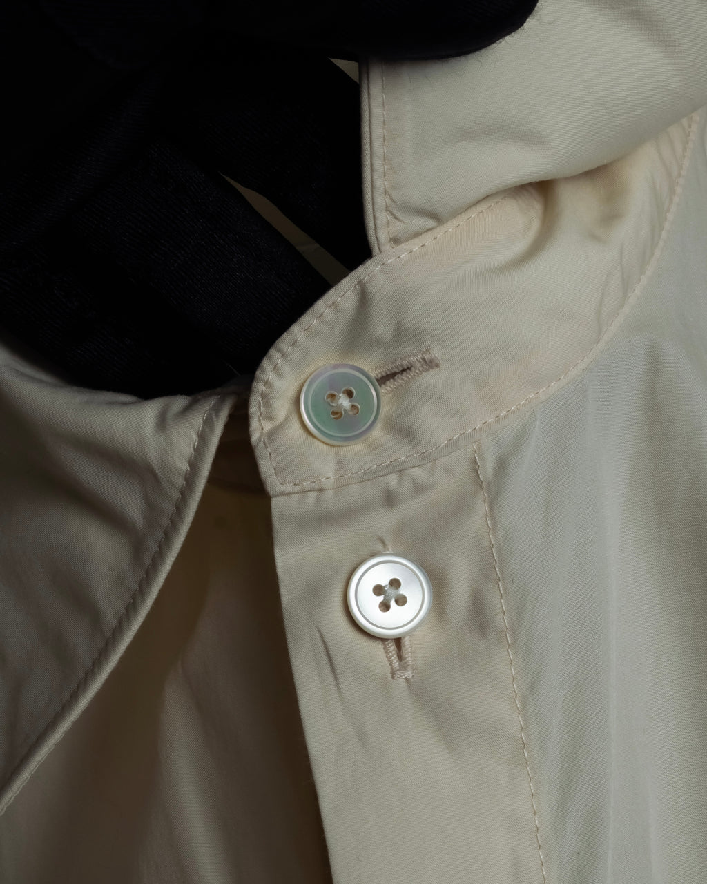 "LEMAIRE" Shoulder button design long shirt