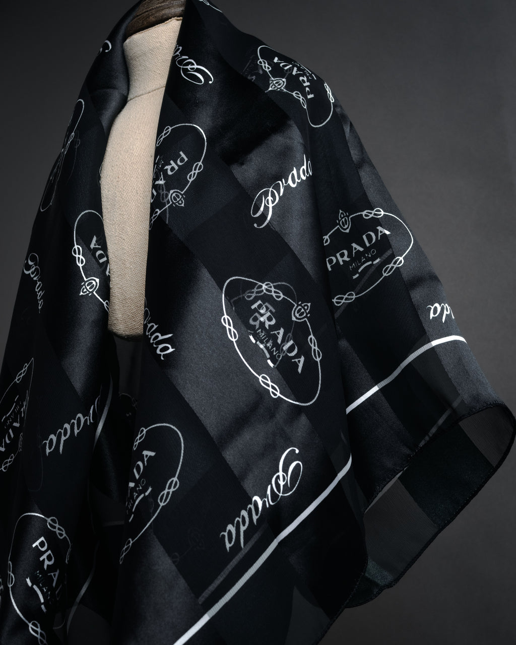 “PRADA” 2000’s Logo large scarf