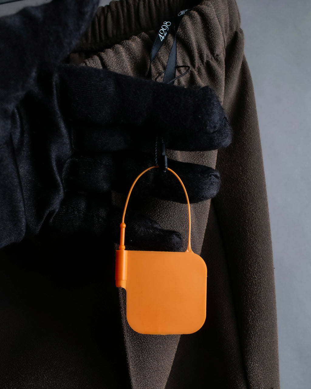 "SHIZUKA KOMURO" Dark brown color easy waist slacks