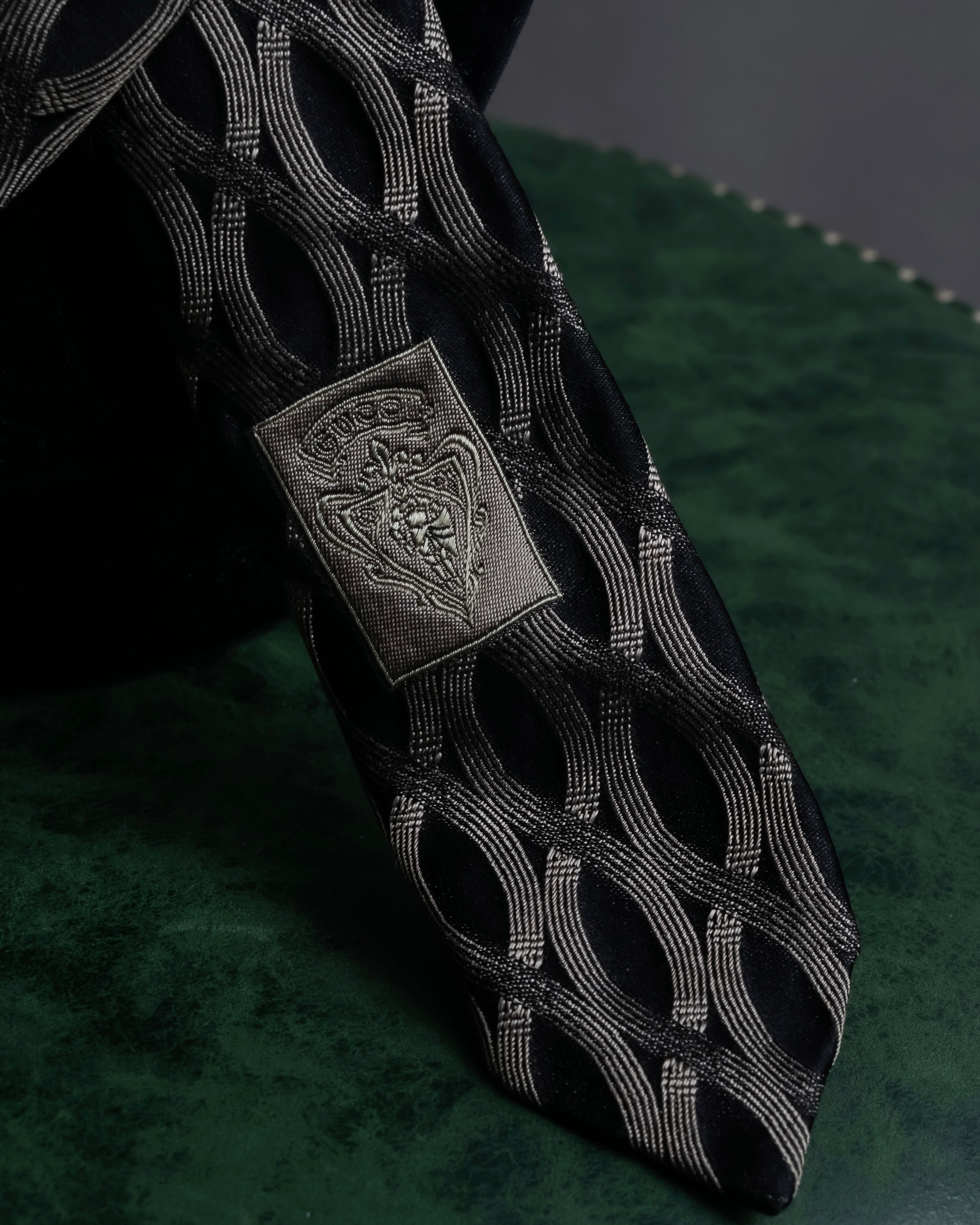 "GUCCI" Cord embroidery glossy necktie