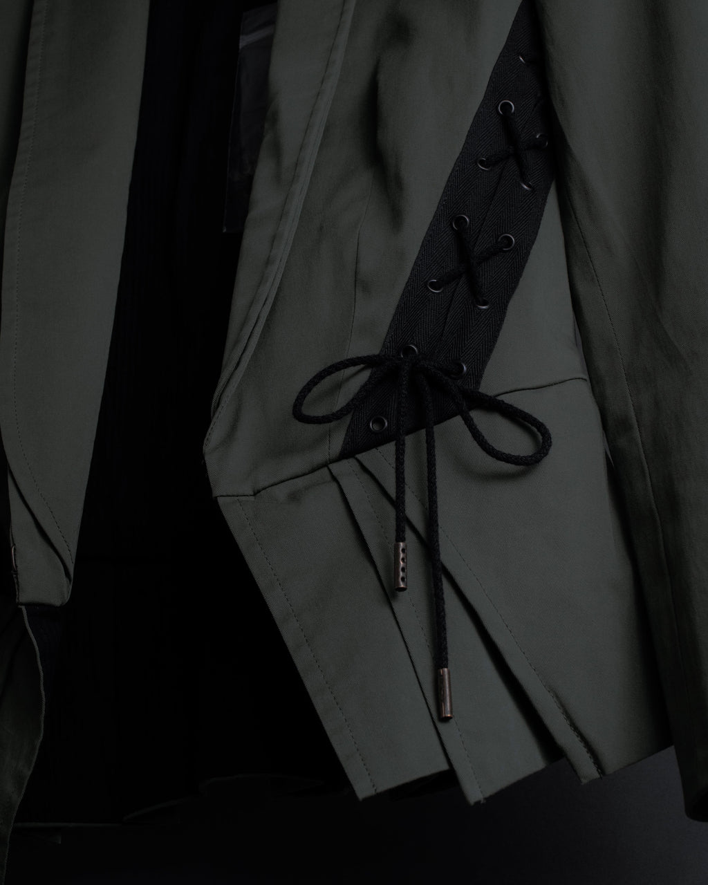 "MCQ Alexander McQueen" Lace-up panel design shaped jacket