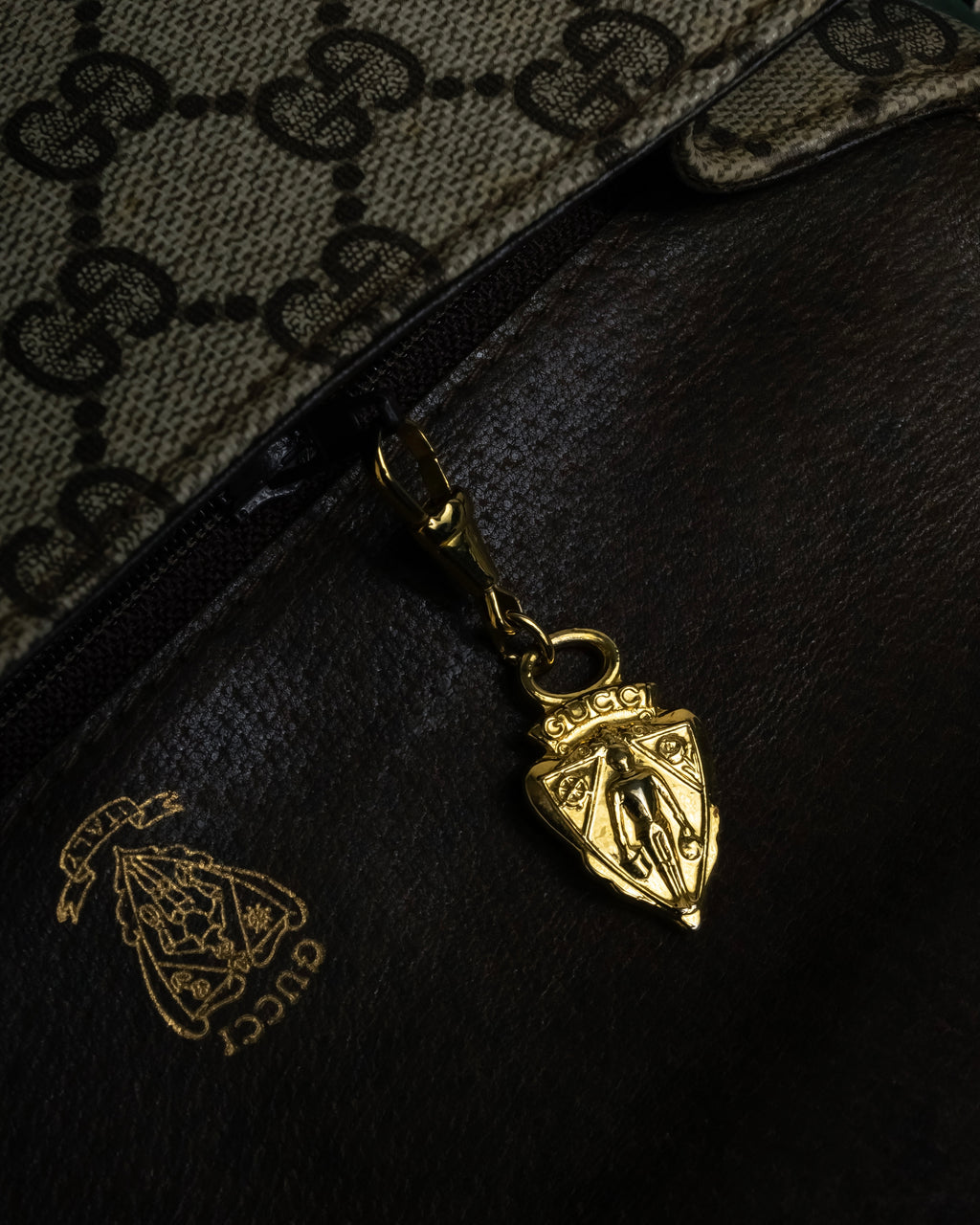 "GUCCI" 1970-80's Clasp design GG logo pattern shoulder bag