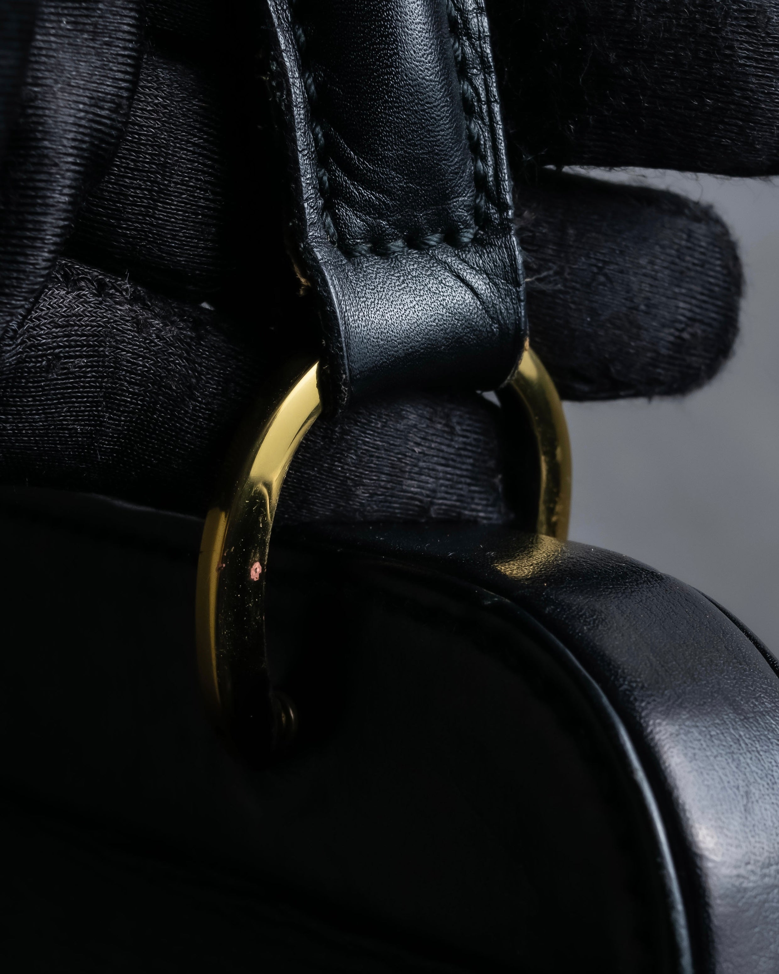 "GUCCI" Double flap design grained leather one-handle bag