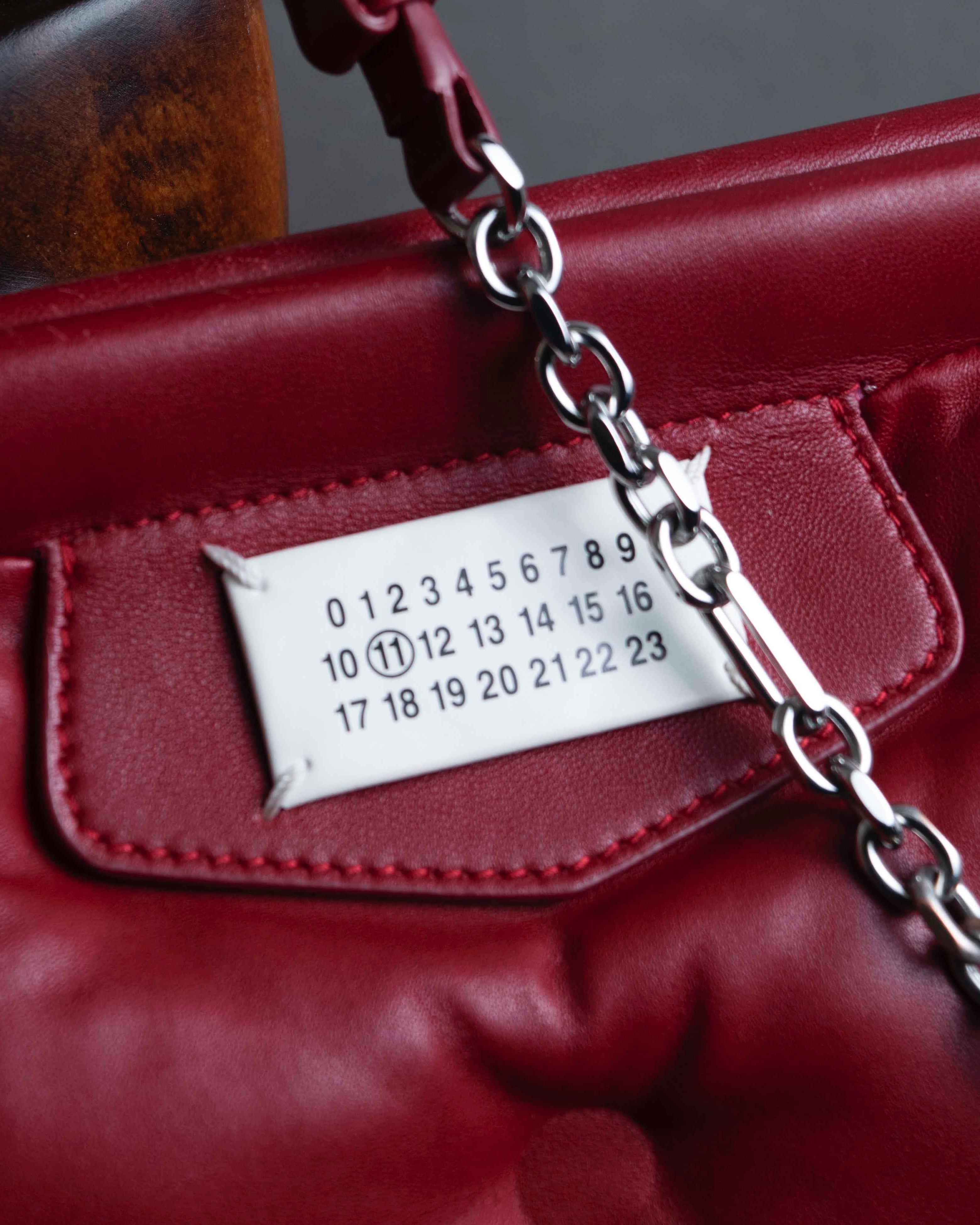 "MAISON MARGIELA" Red color Glam Slam chain shoulder bag