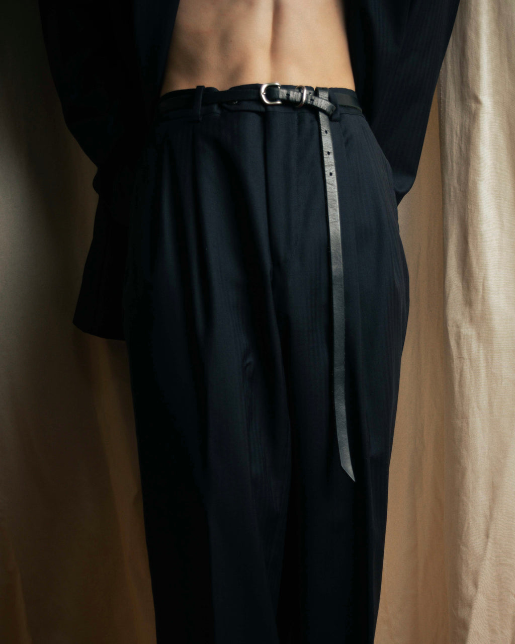 "YVES SAINT LAURENT" Classical tailoring shadow stripe pattern set up