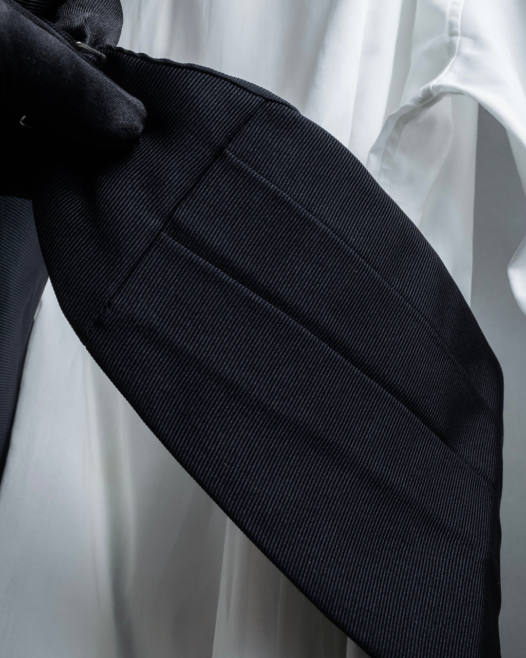 "GIORGIO ARMANI" Belt included bow tie dress shirt