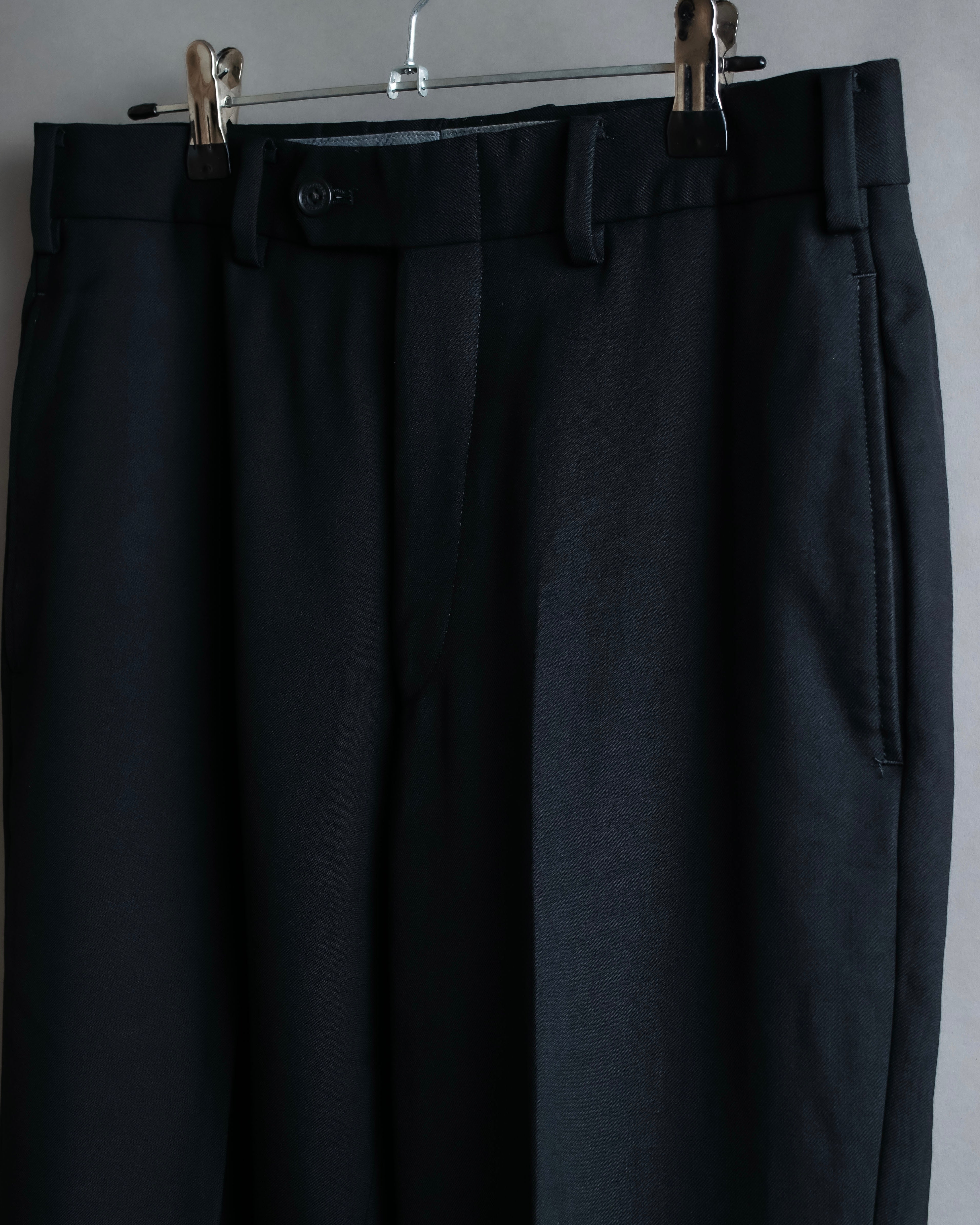 "BURBERRYS" Peaked lapels tailored jacket & wide tapered silhouette slacks set up