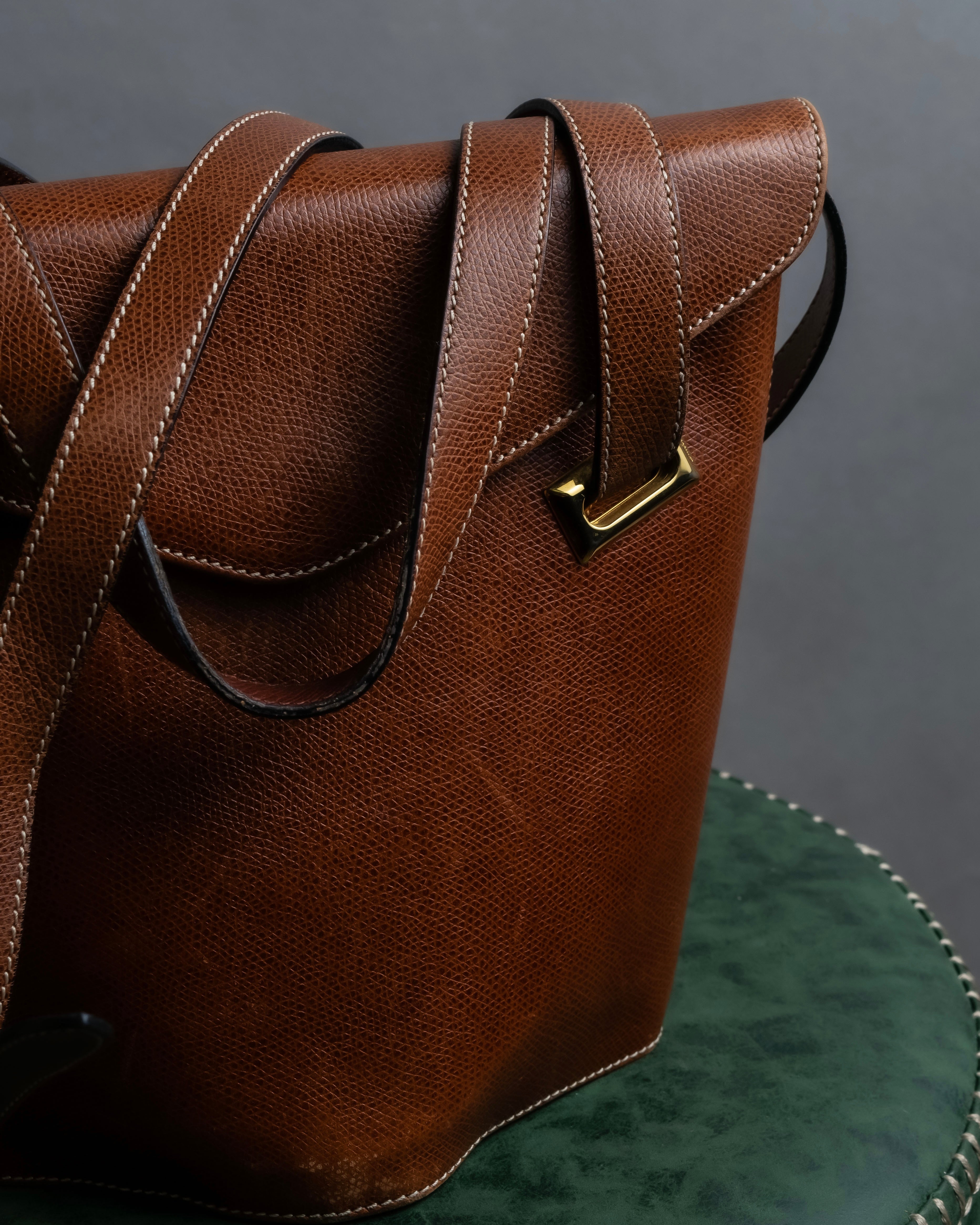 "Salvatore Ferragamo" Gold metal parts brown leather shoulder bag