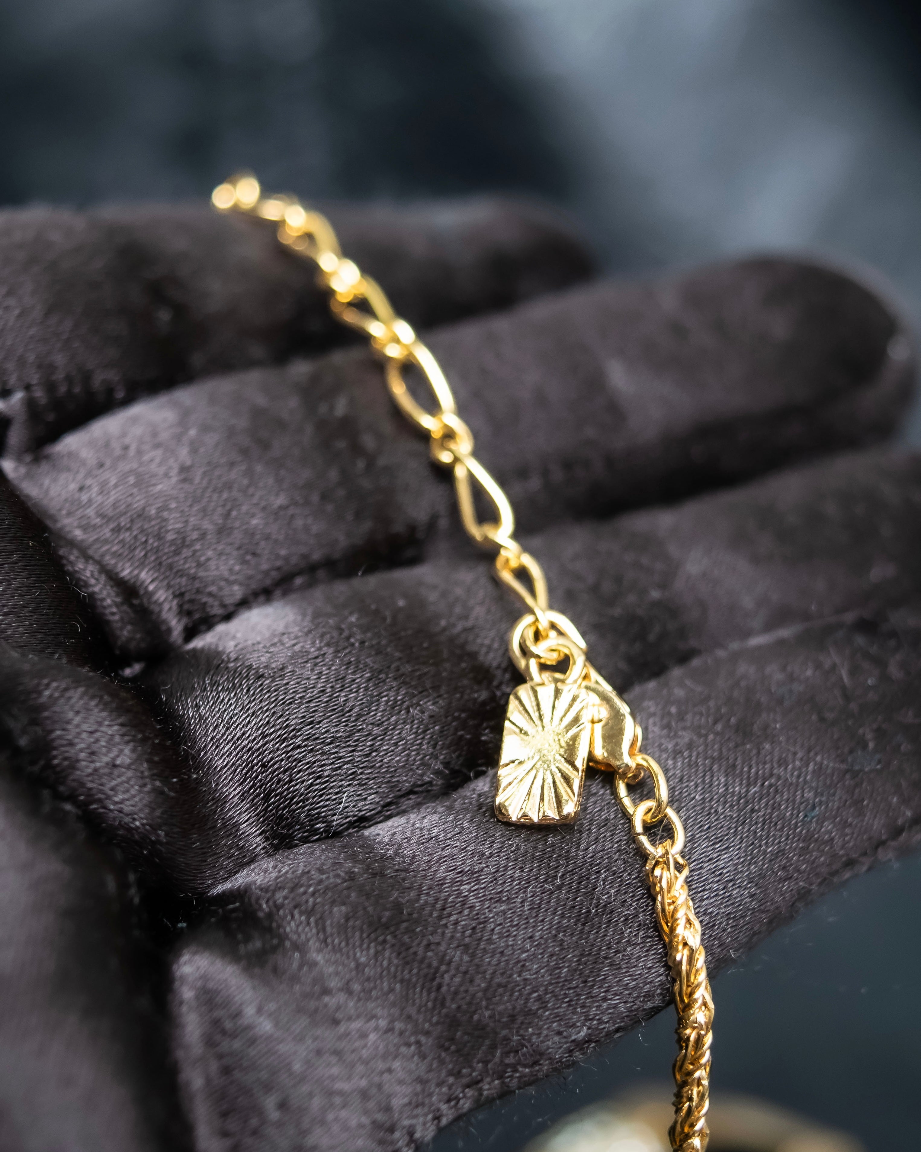 "YVES SAINT LAURENT" rhinestone motif gold necklace