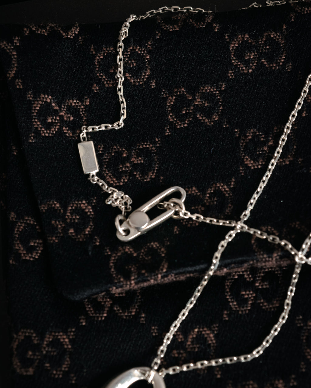 “GUCCI” 2005-2012 Sculptural silver stone necklace