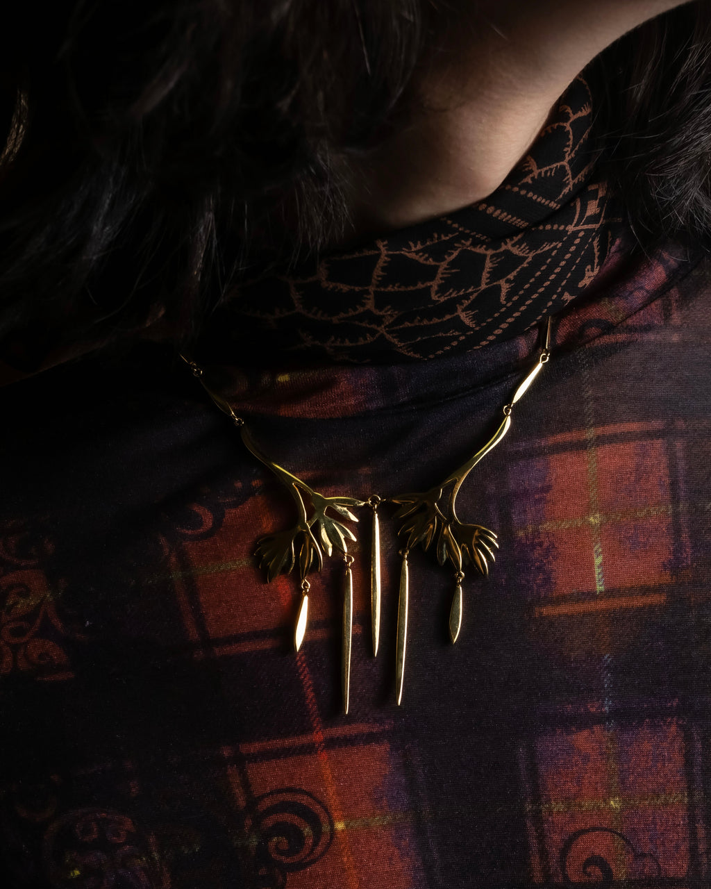 "Christian Dior" Branched leaf motif gold necklace