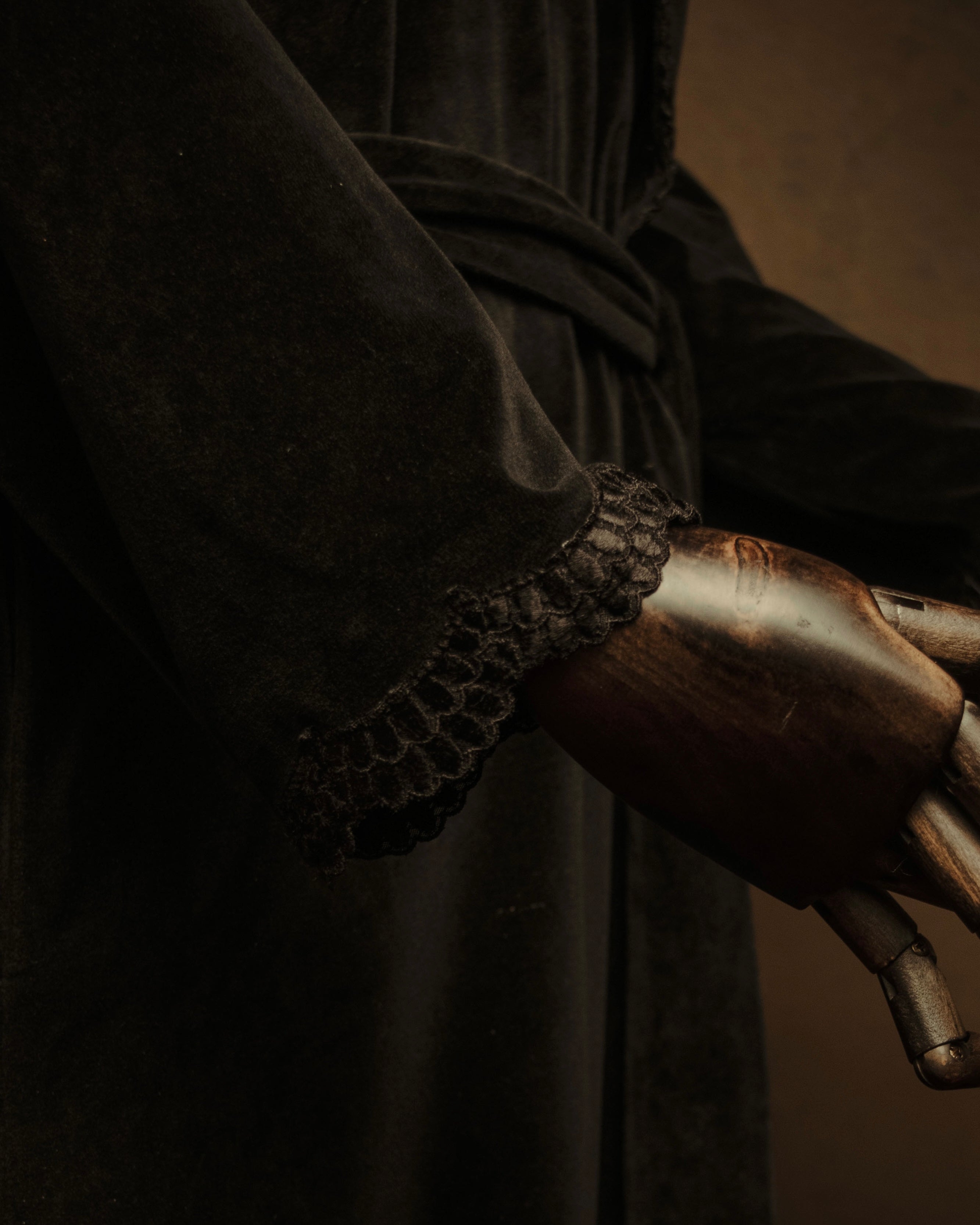 –SPECIAL– “Christian Dior”
80’s-90’s Velour lace trimmed robe coat