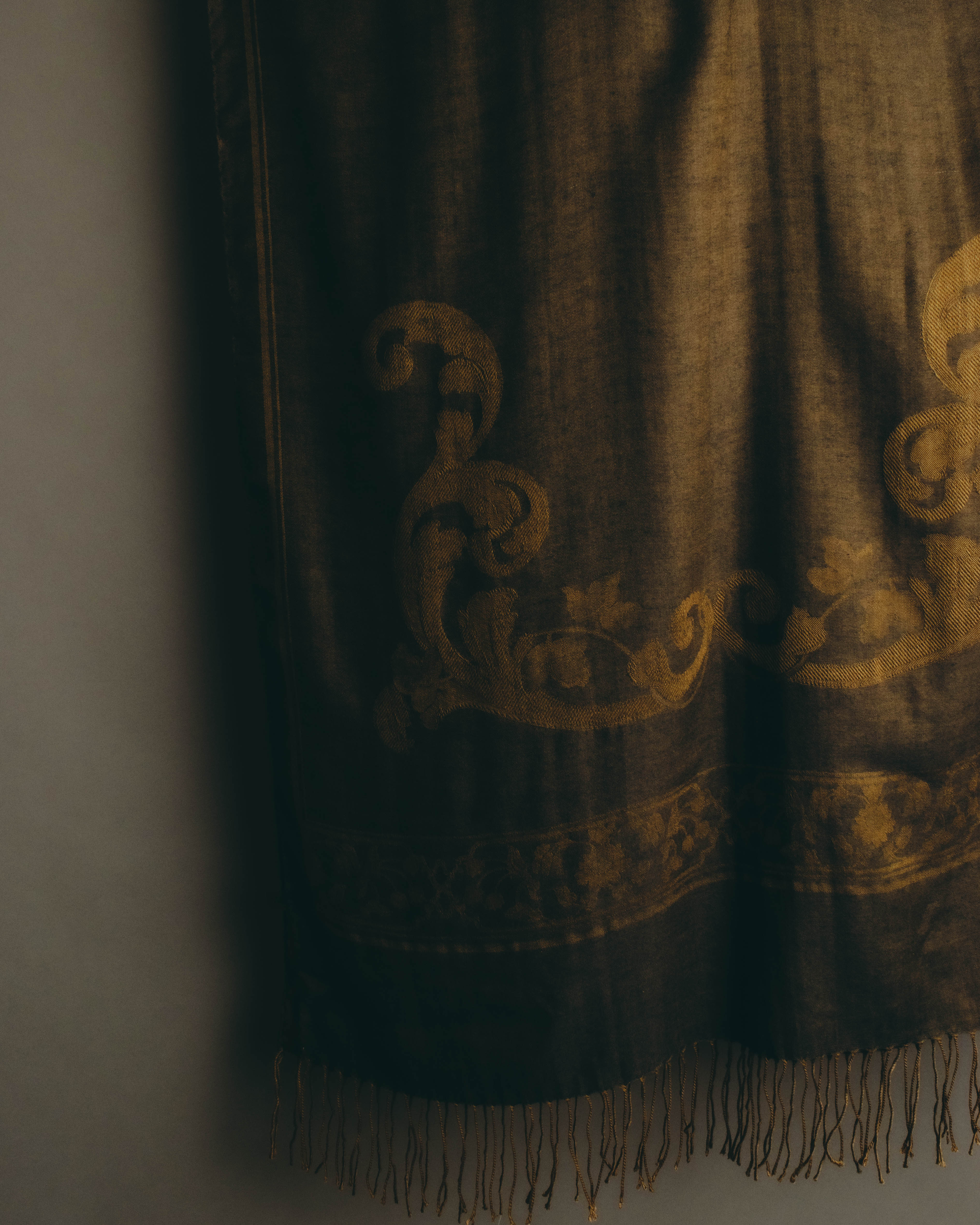 -SPECIAL- “LOEWE” 90’s-00’s Botanical anagram jacquard fringe stole