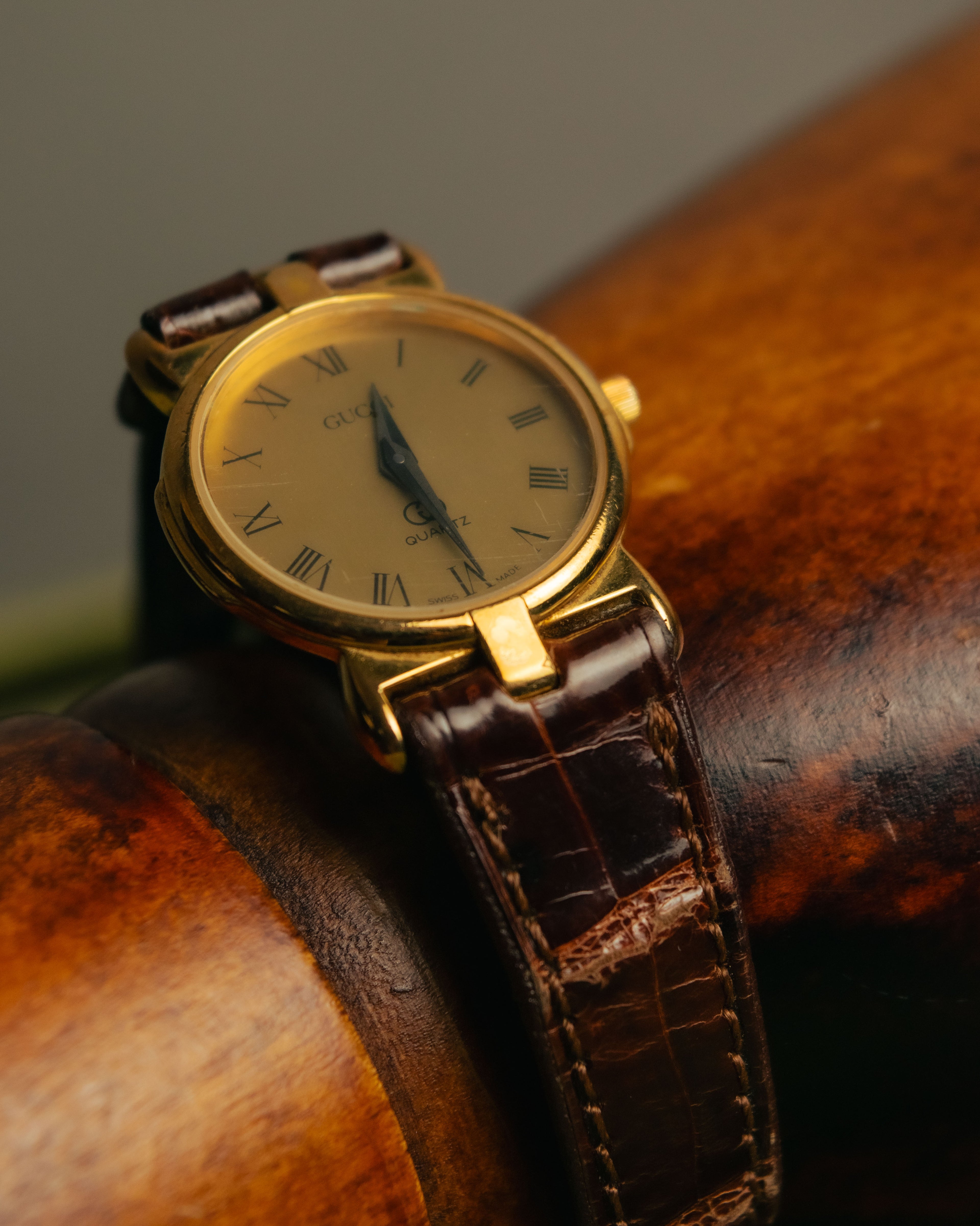 “GUCCI” 80’s-90’s Roman dial vintage watch