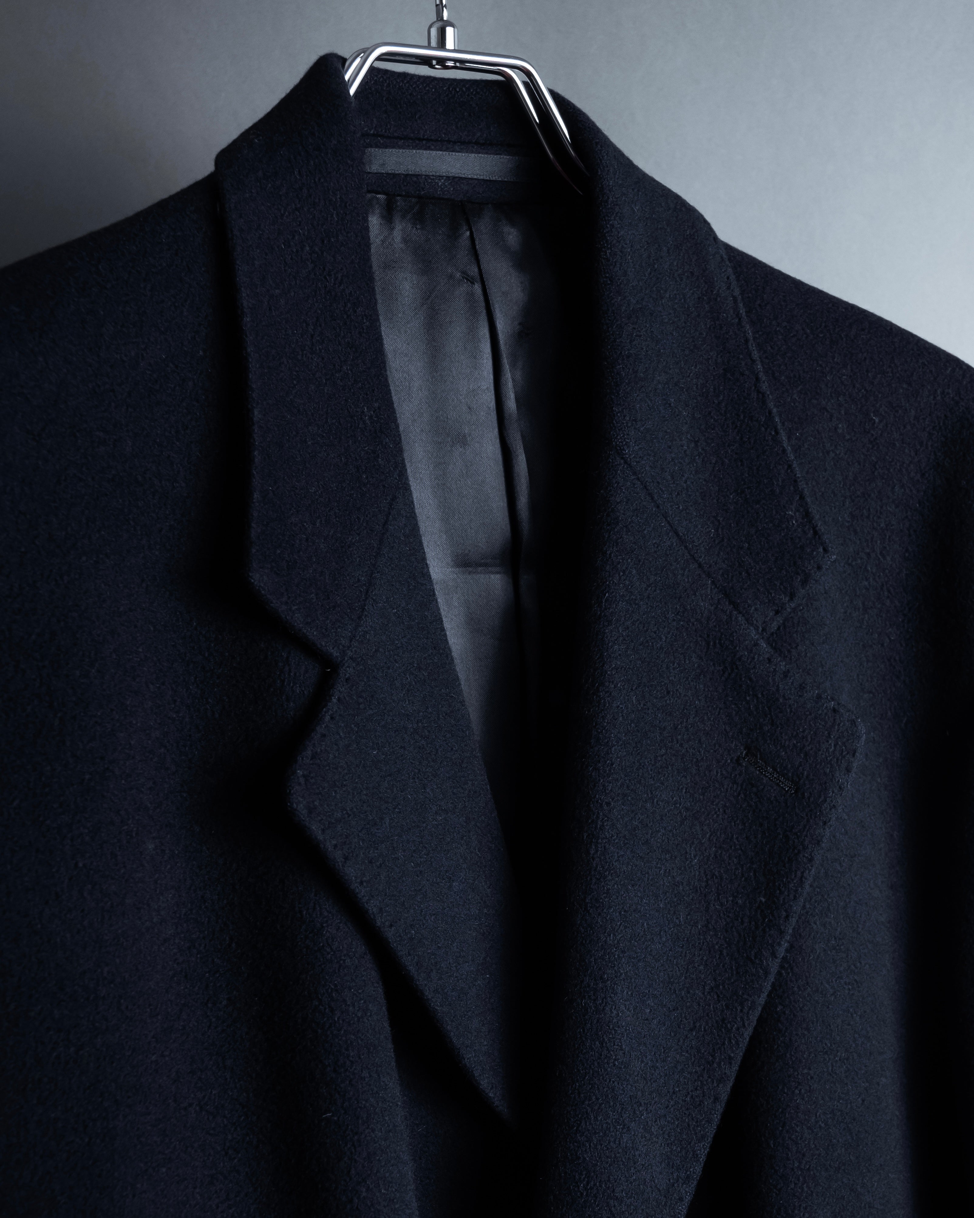 -SPECIAL- "BURBERRYS" 1980-1990's 
Classically tailored oversized 100% cashmere chester coat