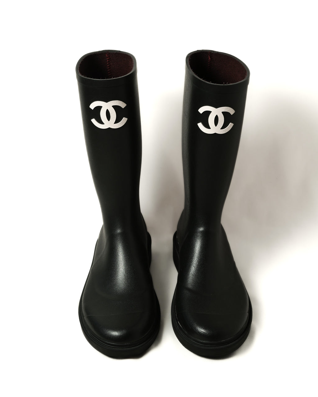 CHANEL
/ Black Rubber Rain Boots Coco Mark