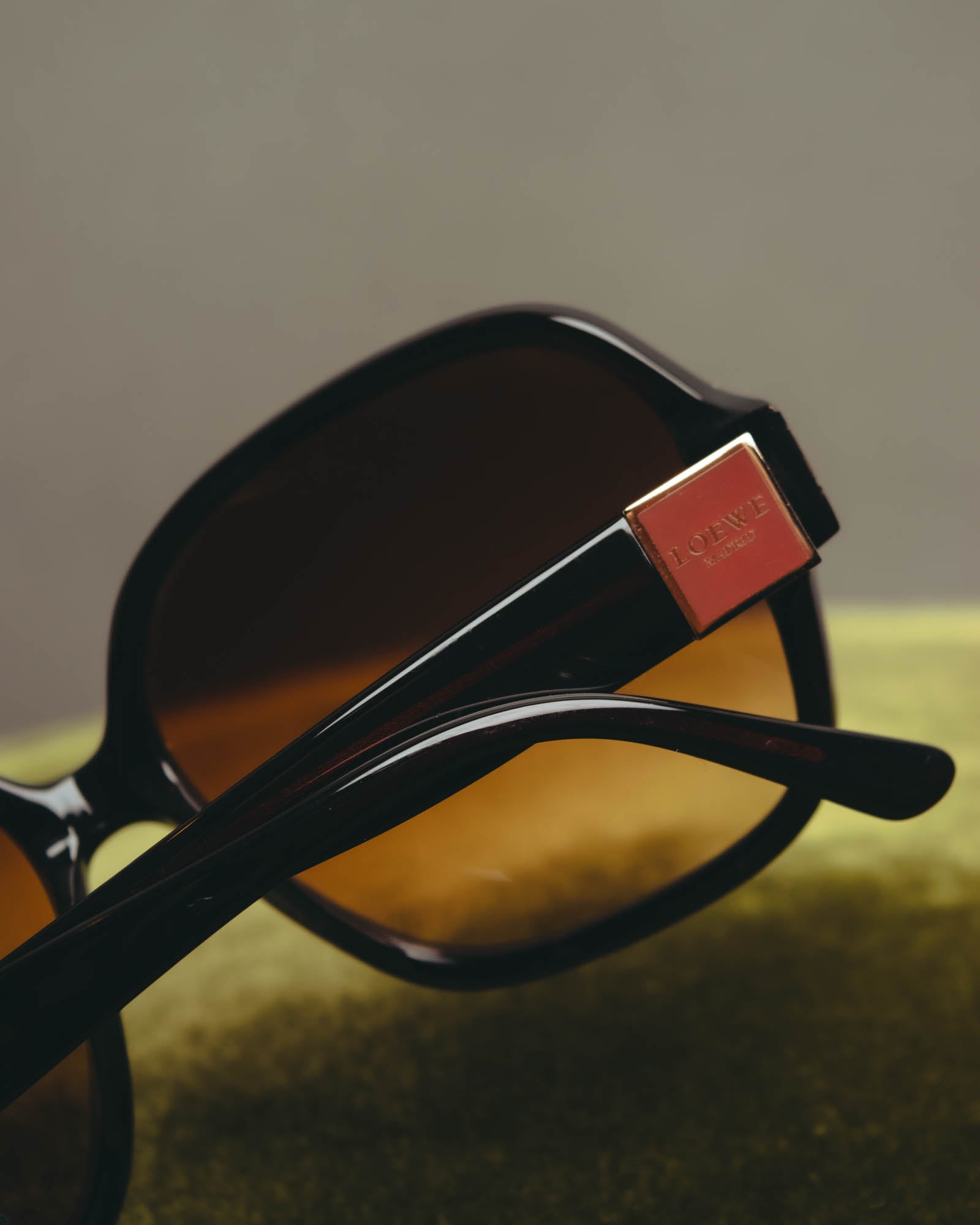 "LOEWE" 00's-10's Oversized butterfly sunglasses