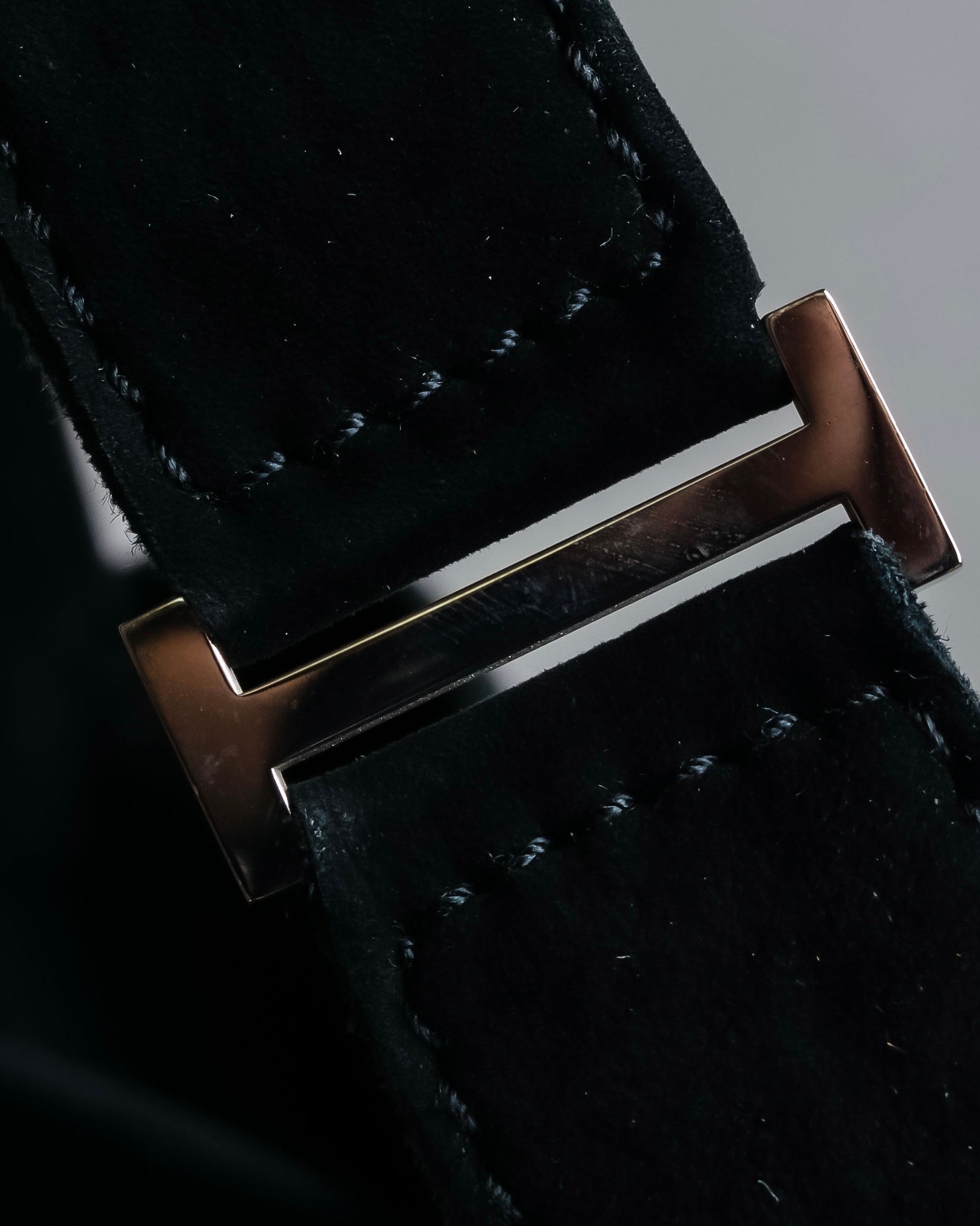 "HERMES" Tout en Douceur black suede panel line shoulder bag