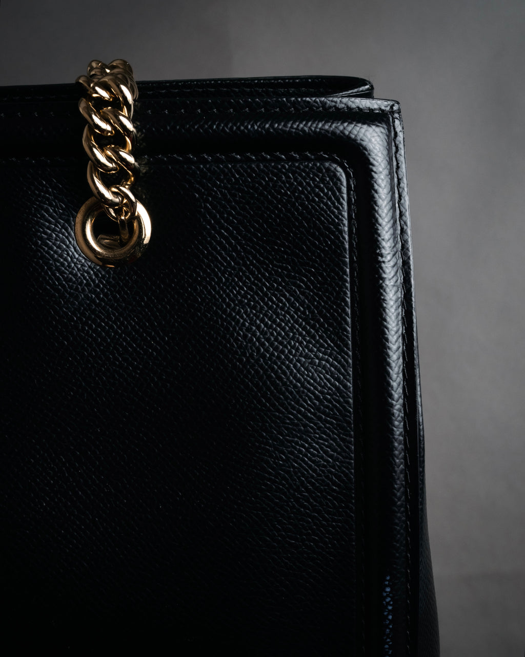 “Salvatore Ferragamo” 2010’s Vara chain leather tote bag