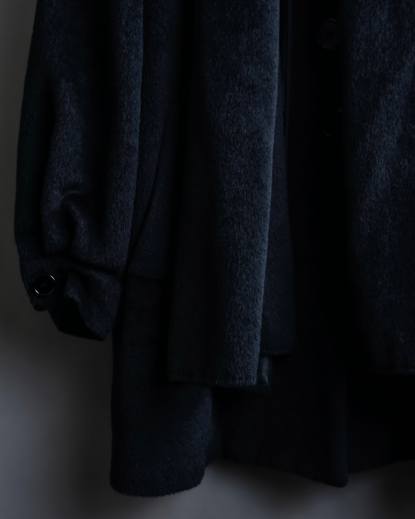 "DIOR" Cape docking fluffy mid length coat