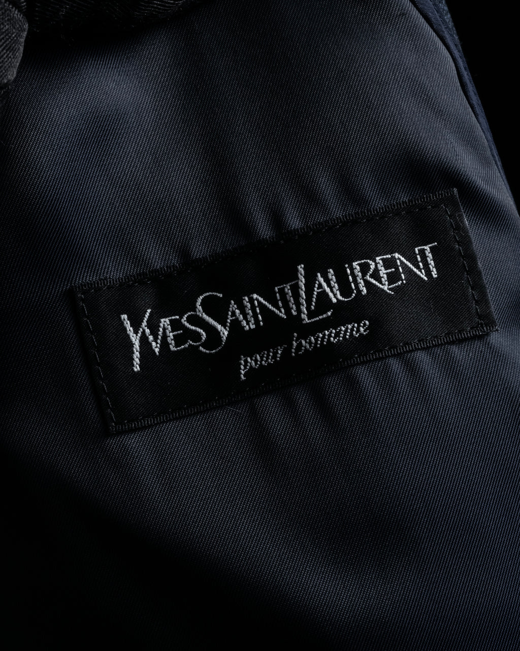 “Yves Saint Laurent” 90’s clean fly-front bal collar coat