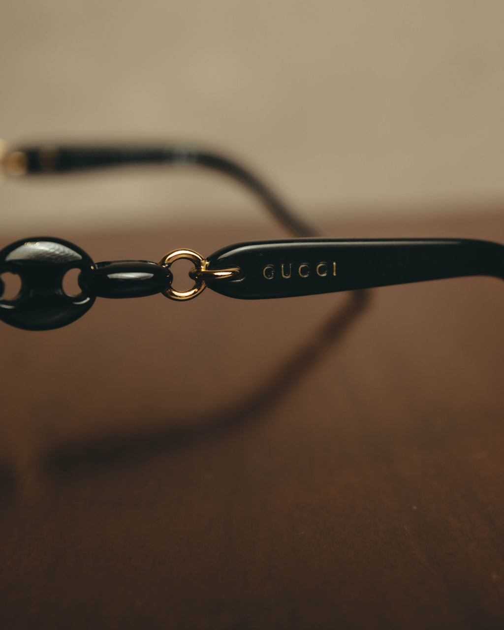 -SPECIAL- "Gucci" 00's Vintage aviator sunglasses with marina chain temples