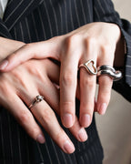 "CHANEL" 90's Organic twist design double ring