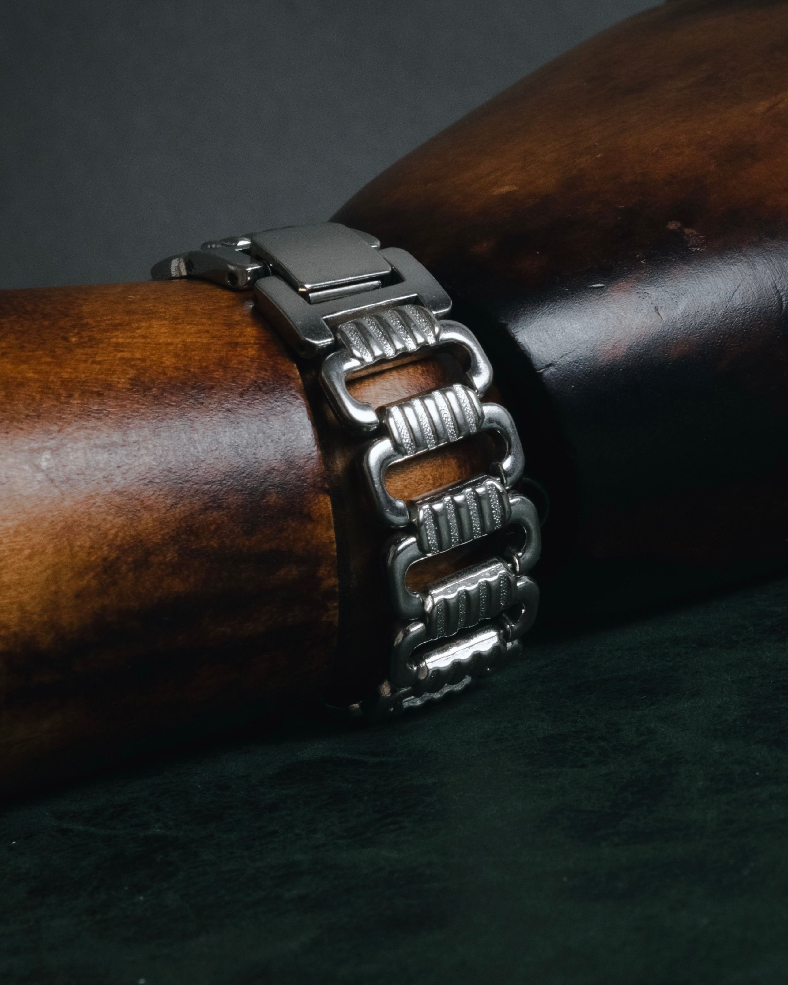 "Christian Dior" 90’s minimalist bracelet quartz watch