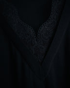 "Chloe" 2020 Lace-trimmed v-neck knit top