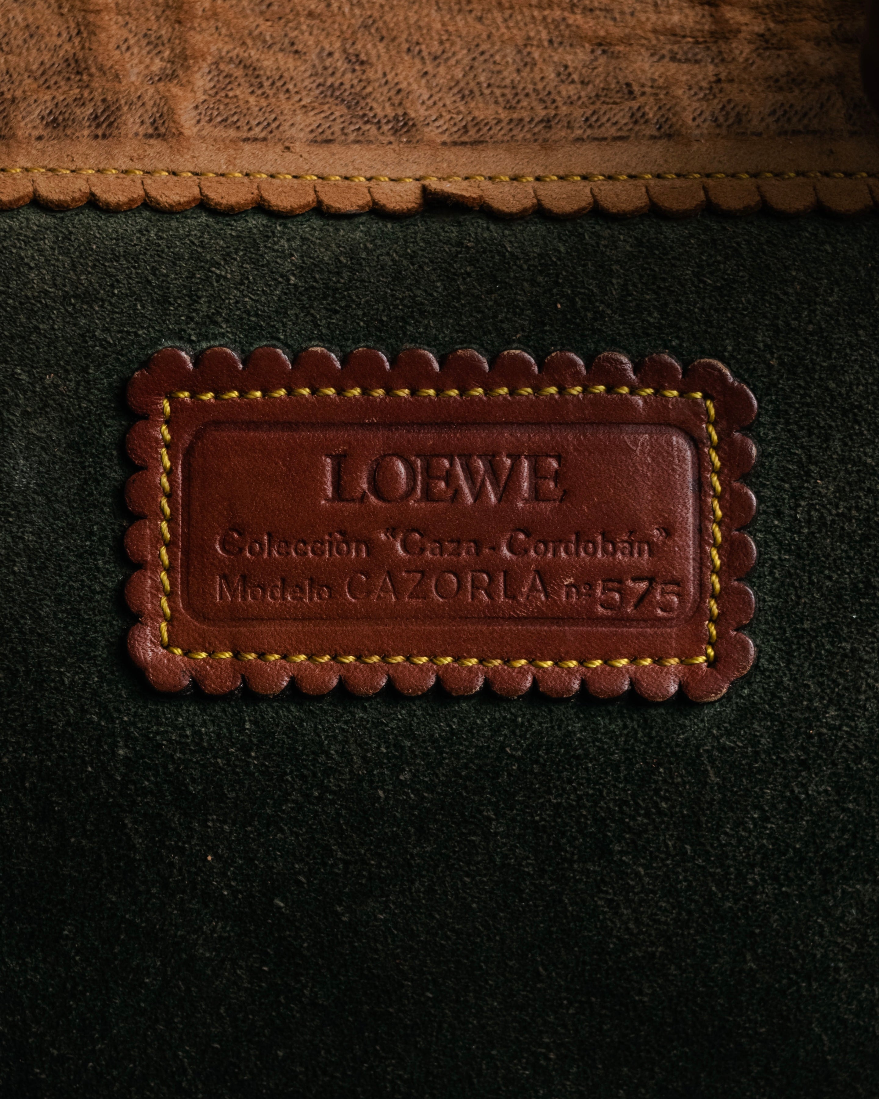 –SPECIAL– “LOEWE” 70’s-80’s Caza Cordobán embossed shoulder bag