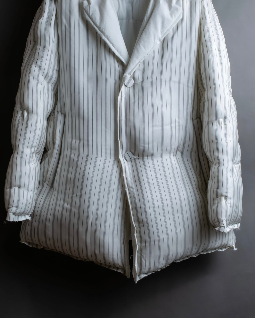 "MAISON MARGIELA" Multi-stripe pattern quilted padded oversized tailored coat