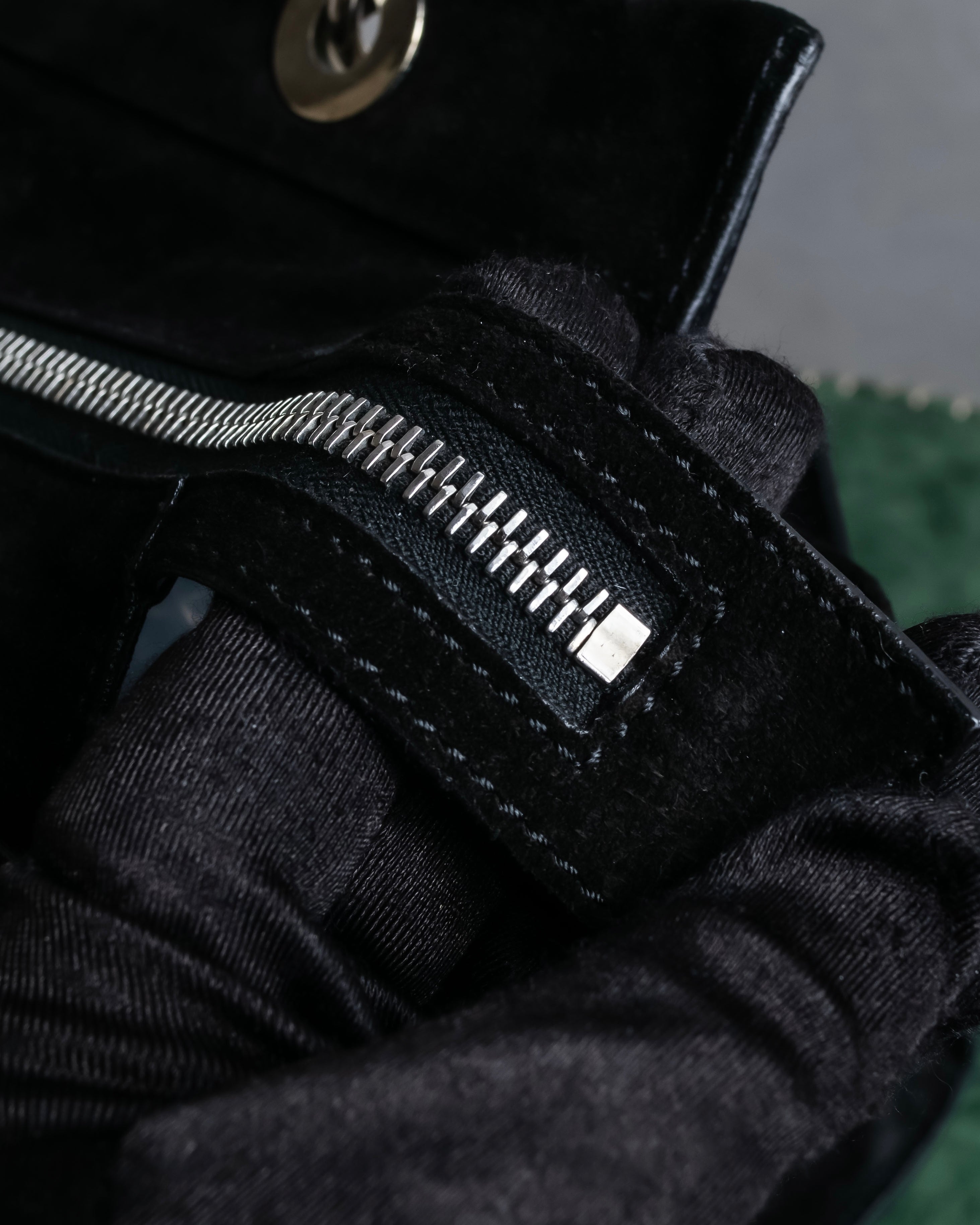 "CELINE" Horizontal form suede one-handle bag