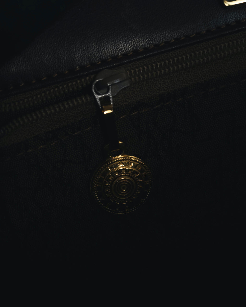 "Yves Saint Laurent" 80’s-90’s Concho suede chain shoulder bag