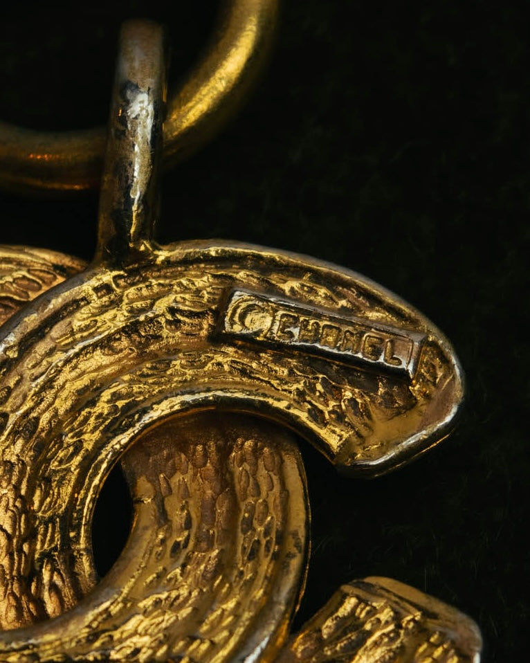 -SPECIAL- “CHANEL” 80’s-90’s Quilted cc pendant chain necklace