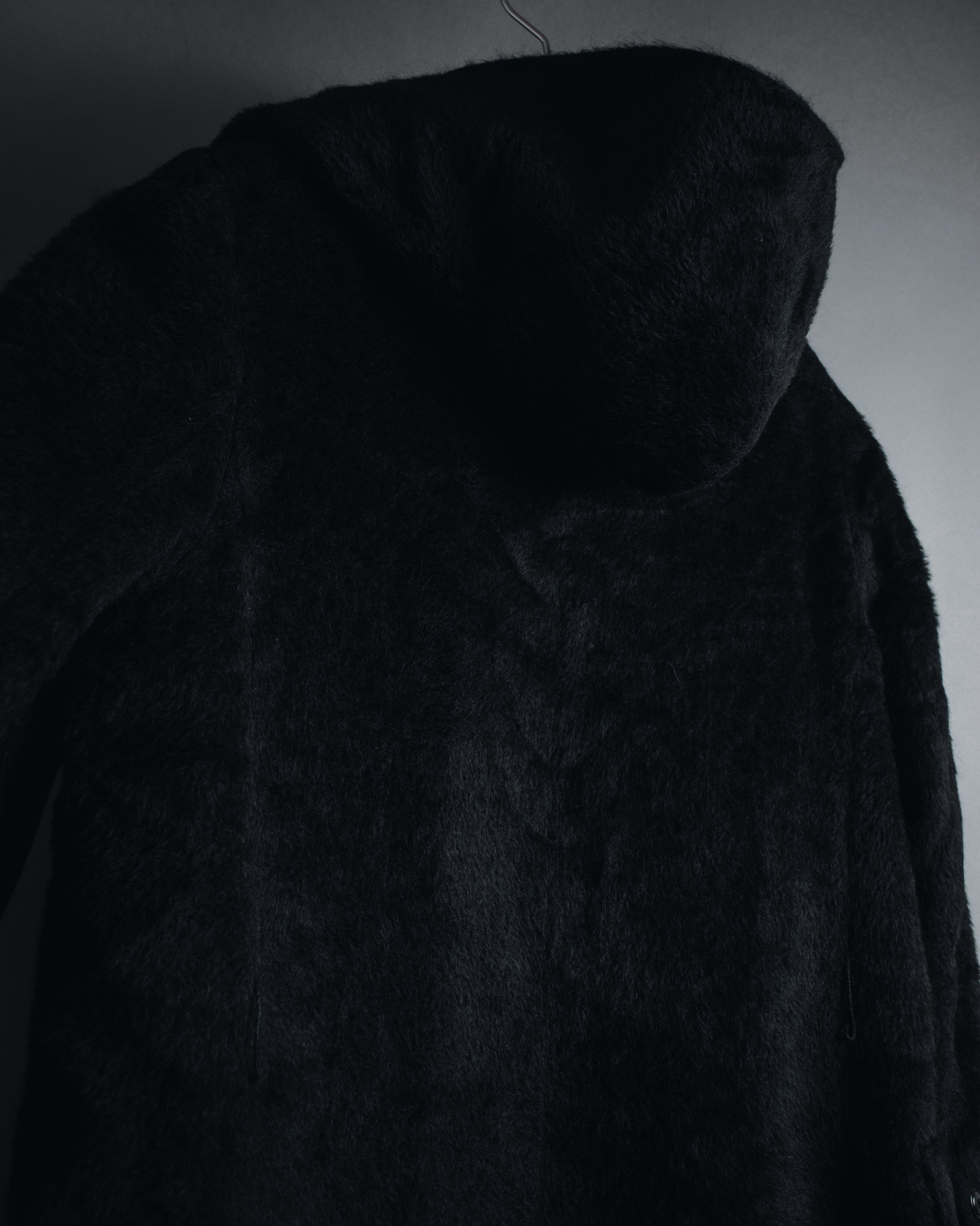 Max Mara 00年代-10年代系带羊驼毛绒毛连帽大衣