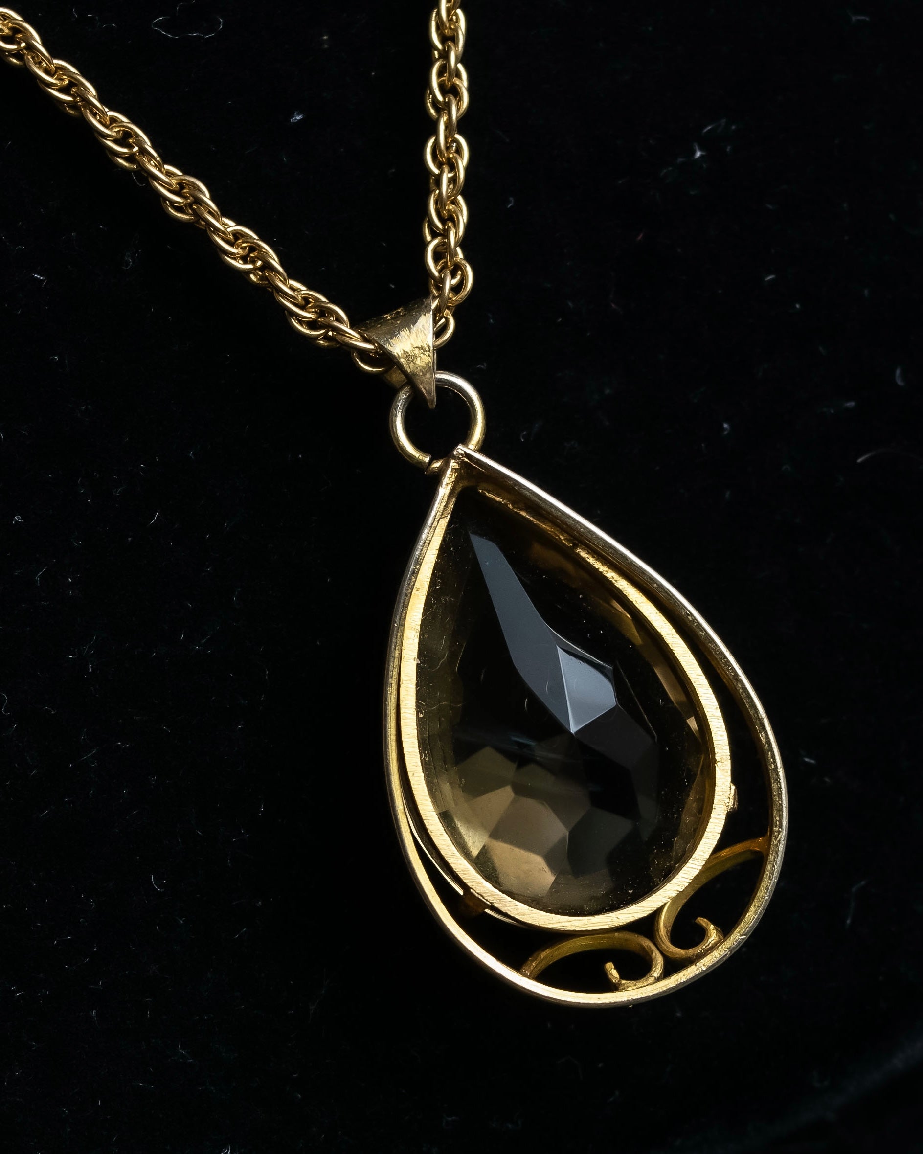 "VALENTINO" Smoky quartz teardrop design necklace