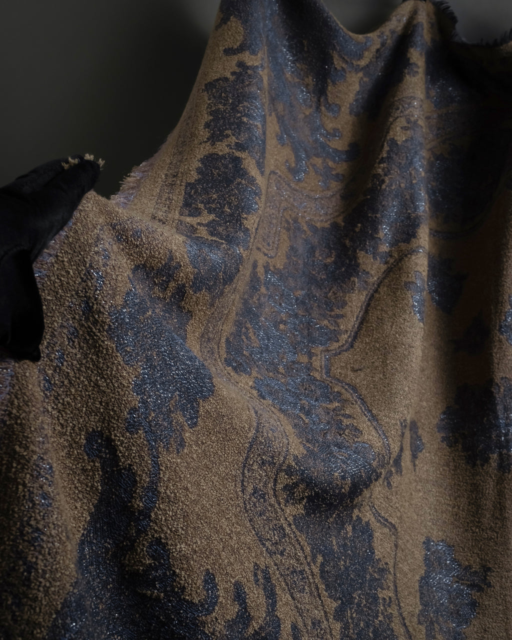 "BALENCIAGA" Large size lame jacquard weave stole