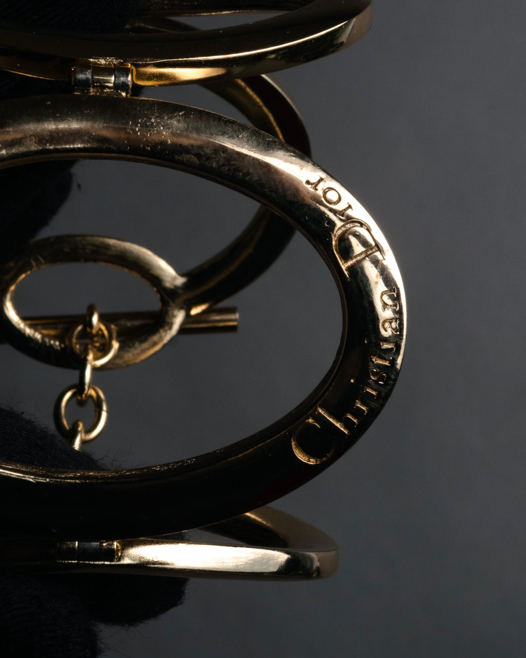 –SPECIAL– “Christian Dior” 90’s Sculptural oval link bracelet