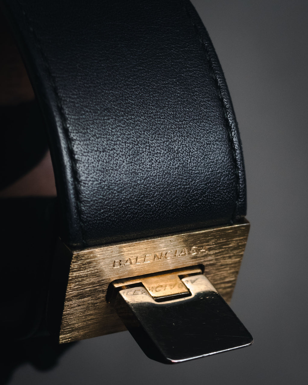 "BALENCIAGA" 2014-2016 Turn-lock leather bracelet