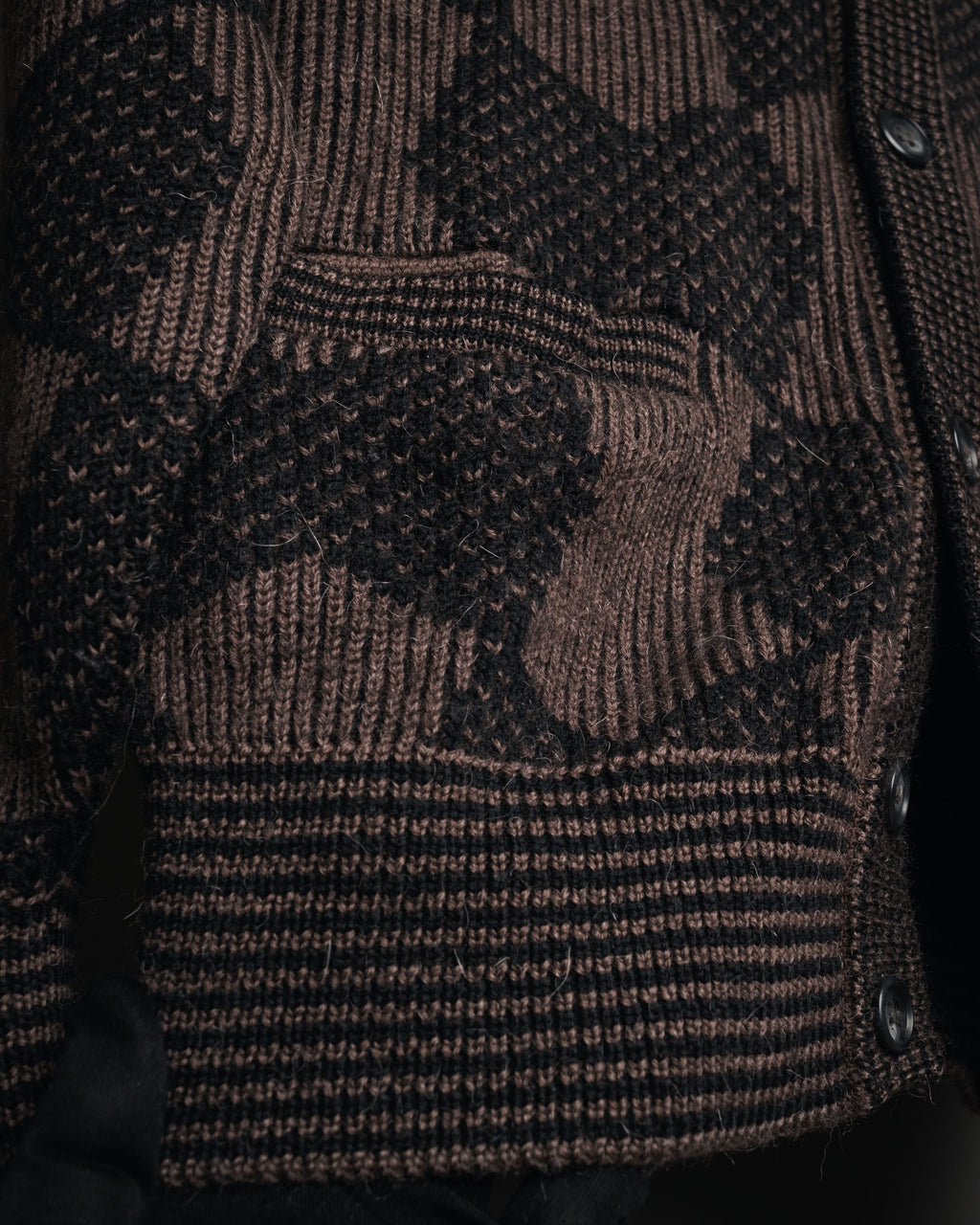 “Yves Saint Laurent” 80’s-90’s geometric knit cardigan