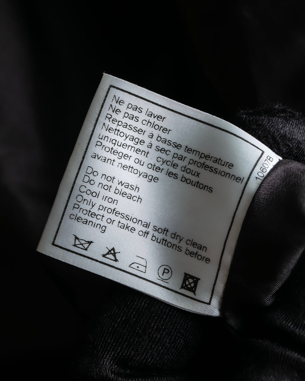 "CHANEL" 2000AW Karl Lagerfeld period calf leather vest