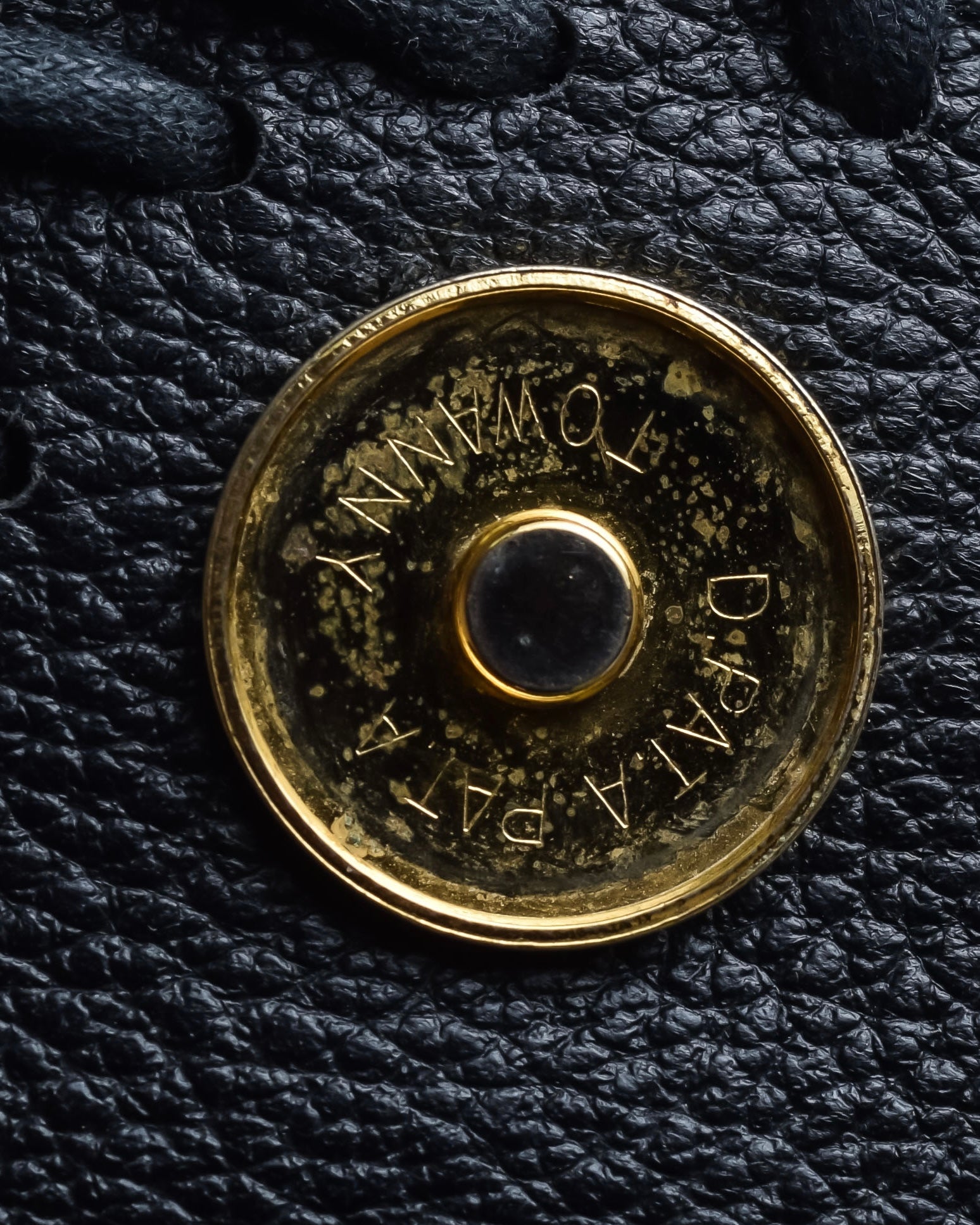 "YVES SAINT LAURENT" Hand stitched design trapezoid leather bag