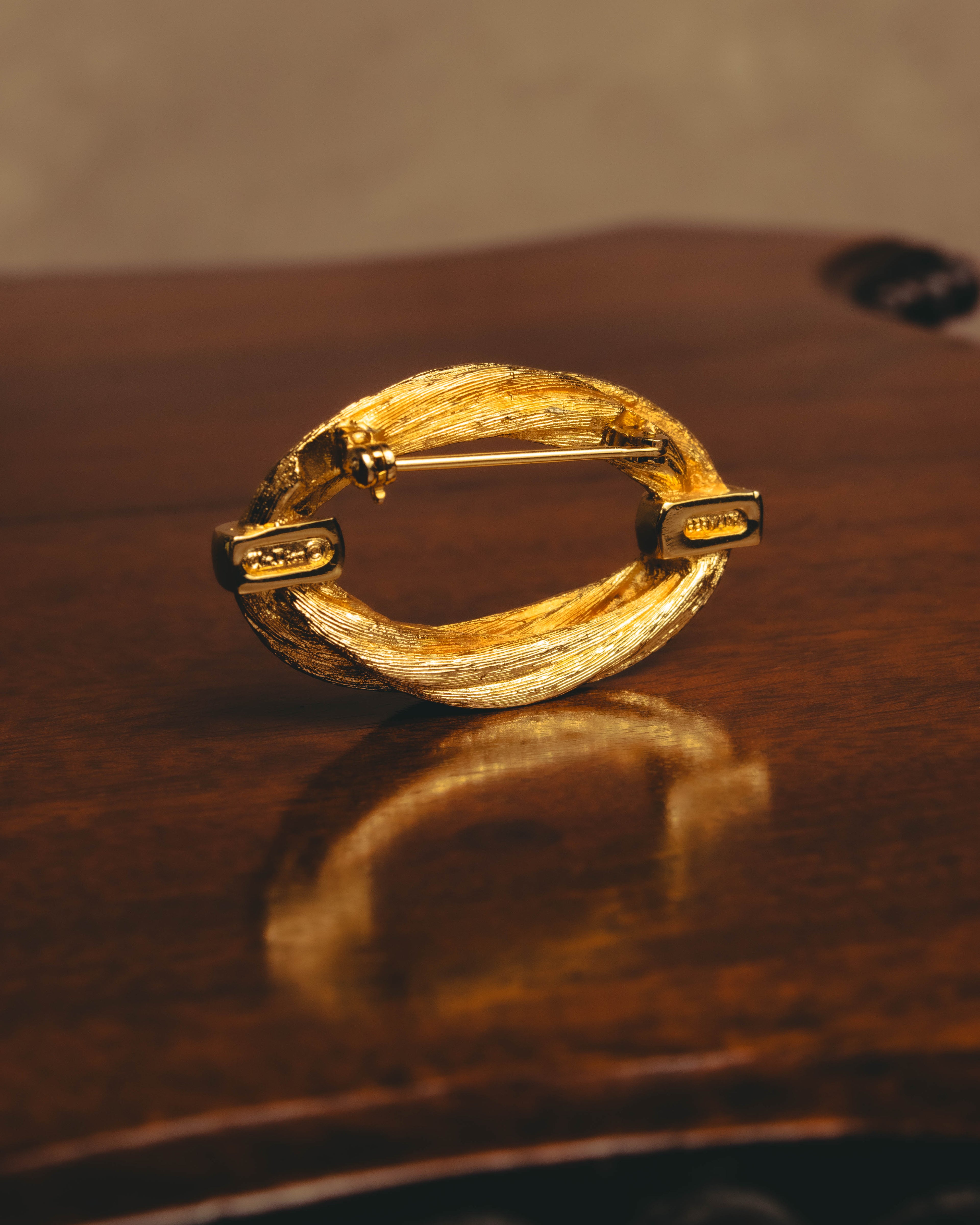 "Christian Dior" 70's Textured gold tone brooch