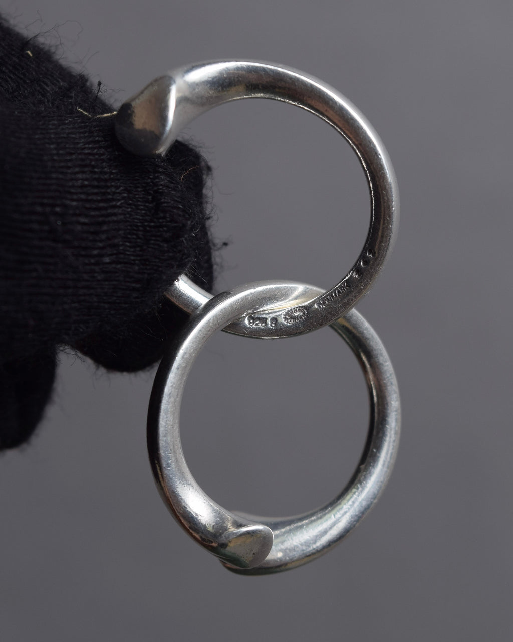 "CHANEL" Curved frame double combination silver earrings